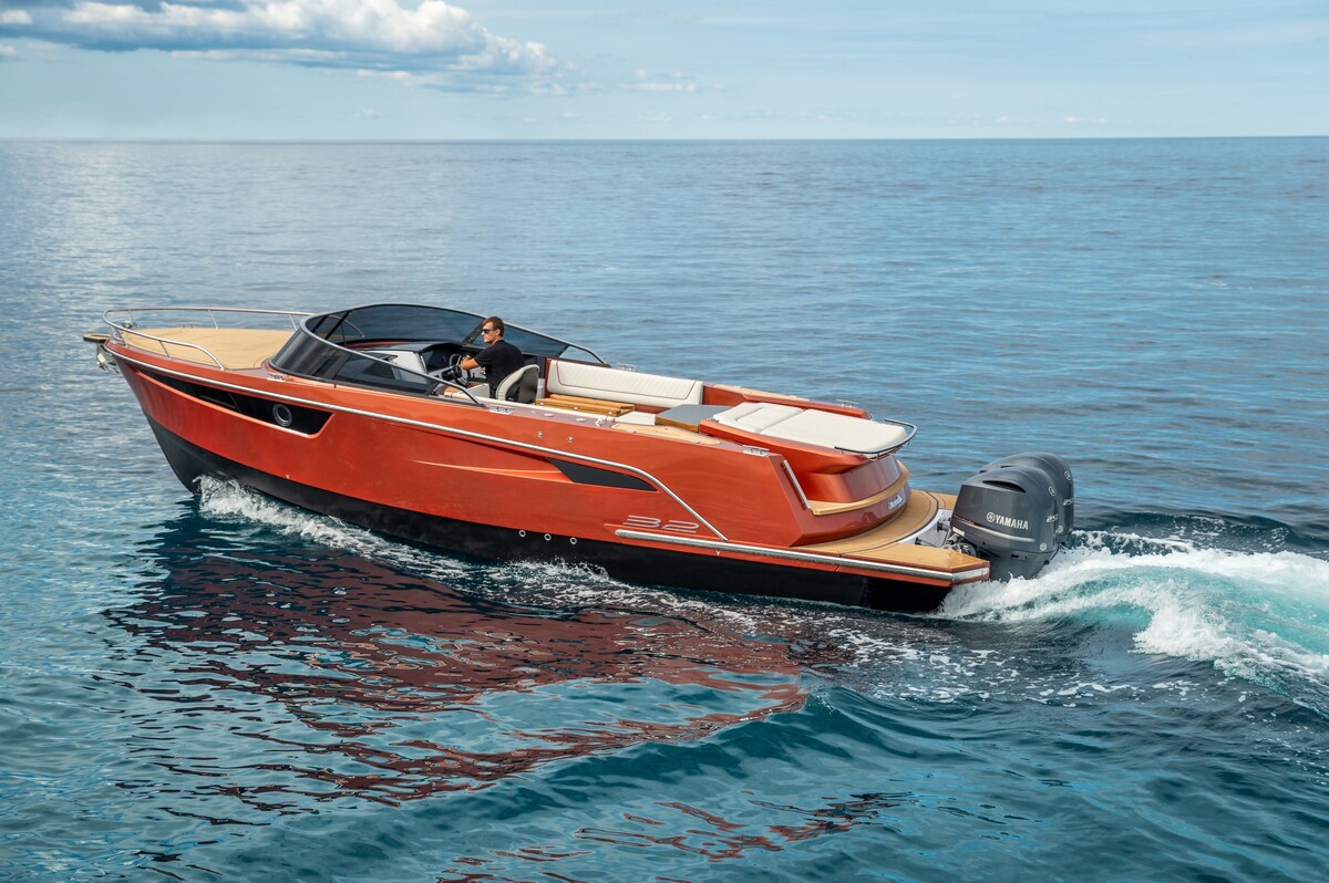 Alfastreet Marine 32 Cabin Sport - Outboard Series