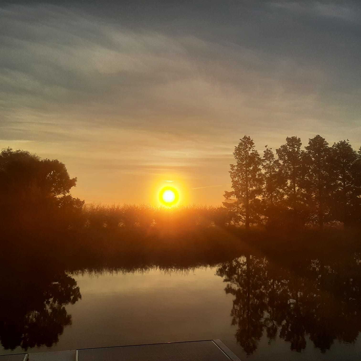 Campi 400 Per Direct Irnsum Ligplaats (Houseboat)