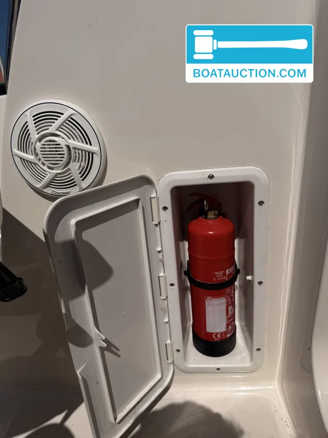 Quicksilver 540 Cabin