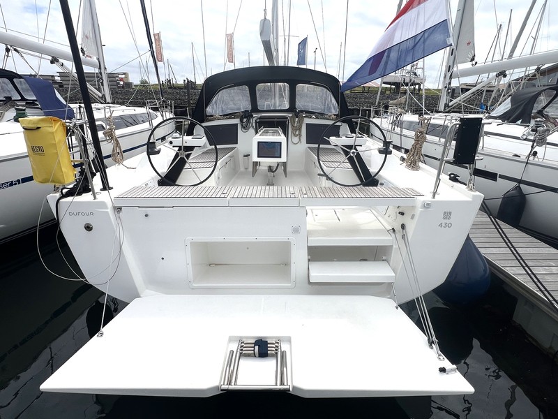 Dufour 430 GL