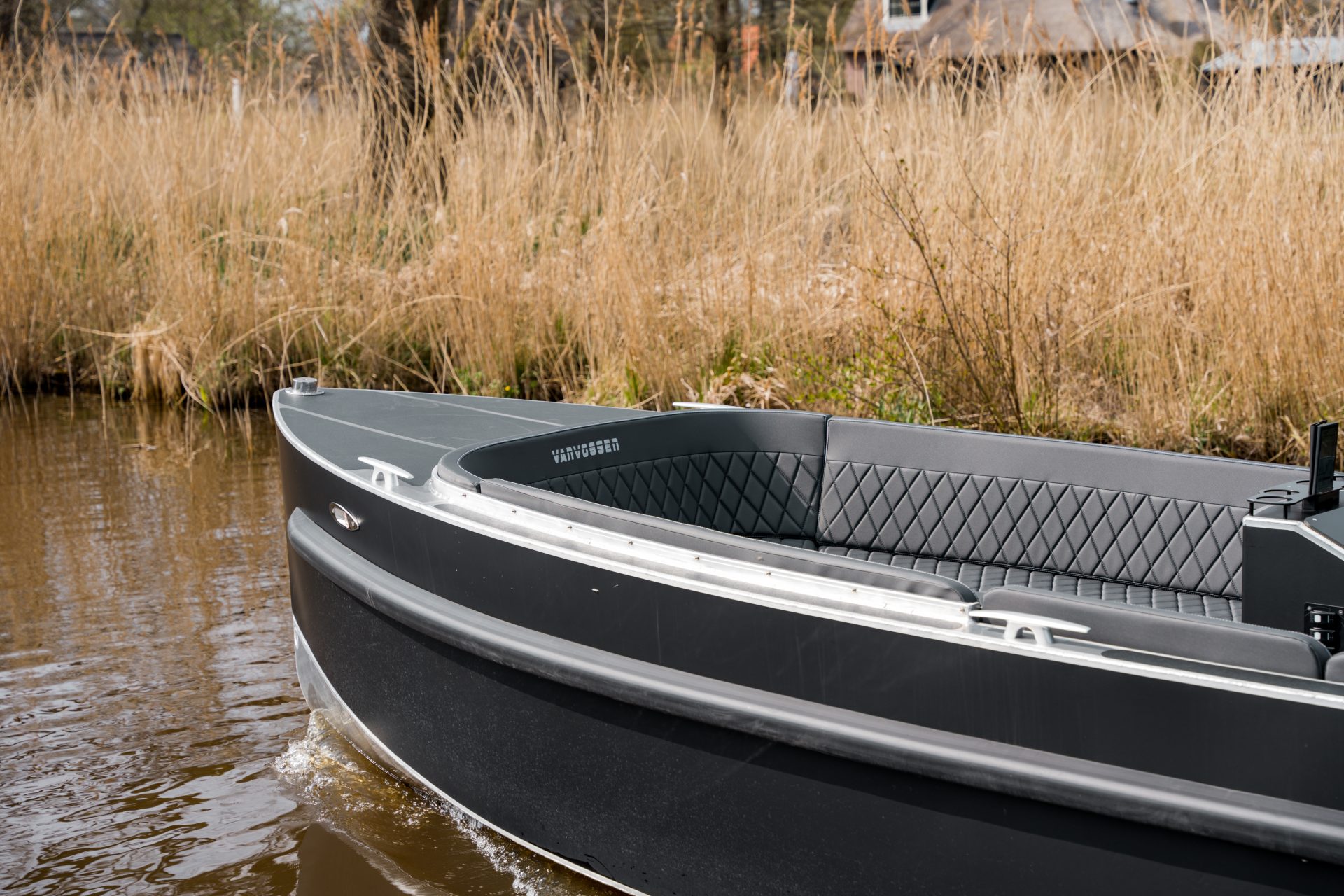 Van Vossen VanVossen E-Tender 595