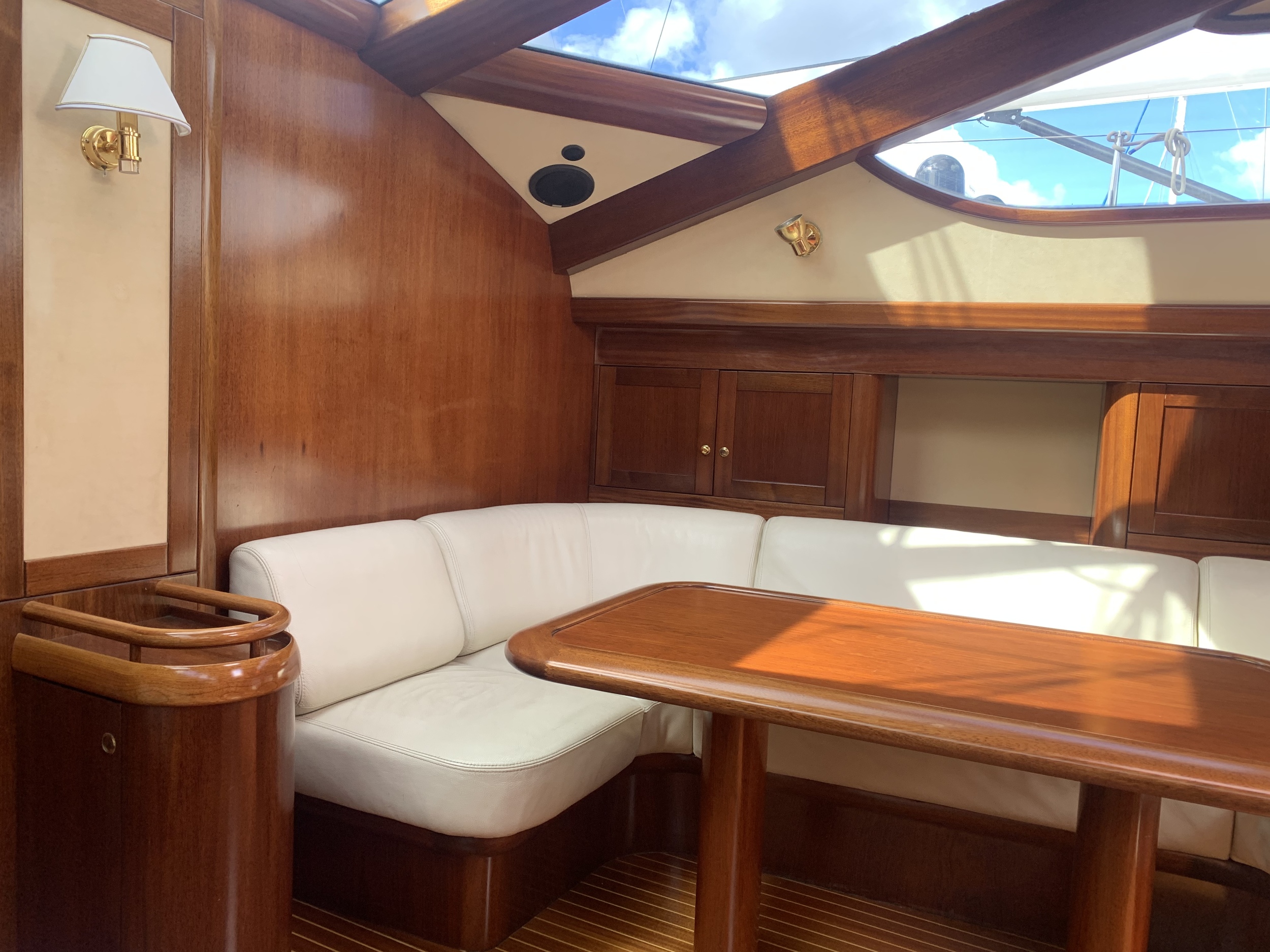 Lagoon Royal Classic 66