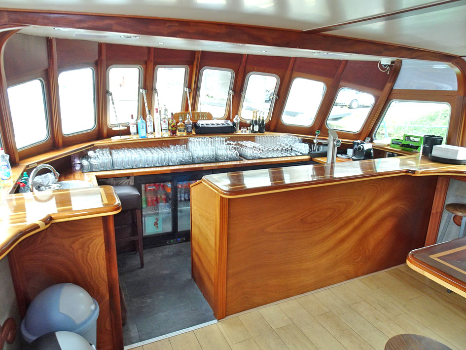 Dagpassagiersschip 152 pers