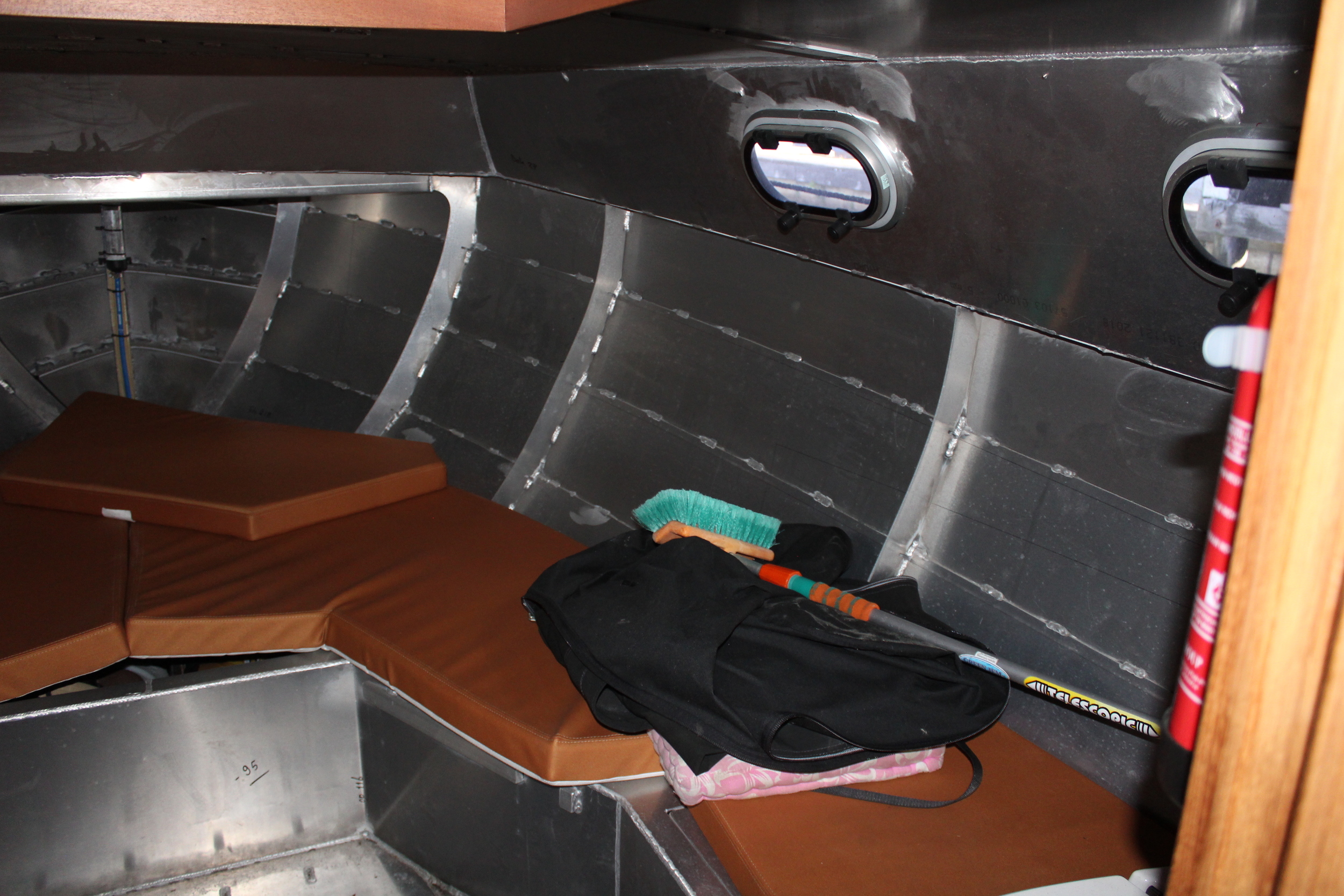 Black Fish Cabin 850 XL