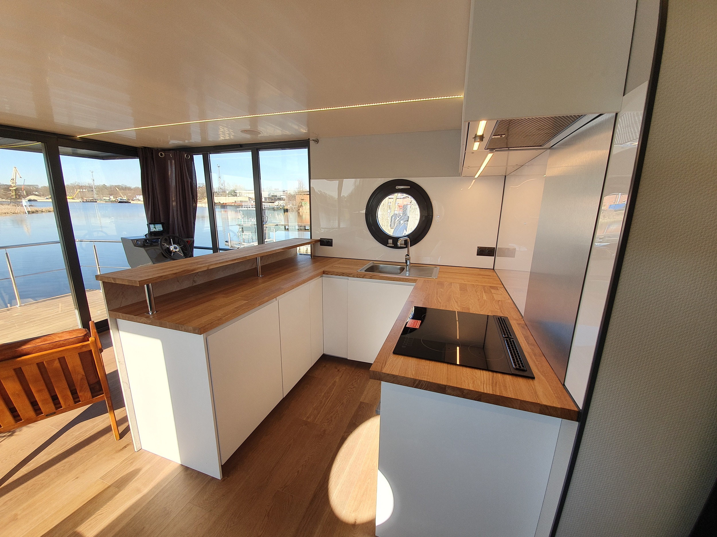 La Mare Houseboat Apartboat XXL - NEW