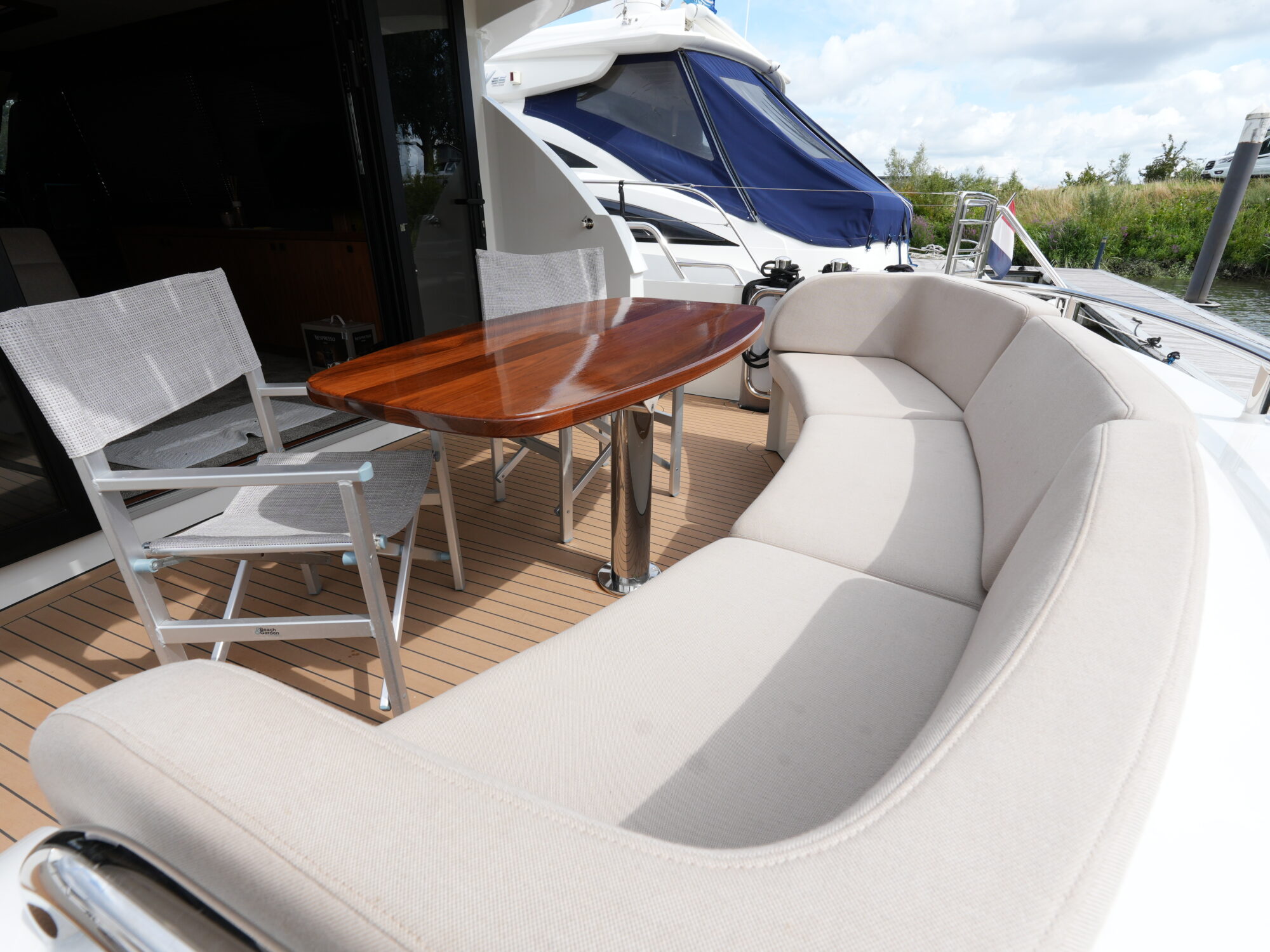 Van den Hoven Executive 15.00 MK II