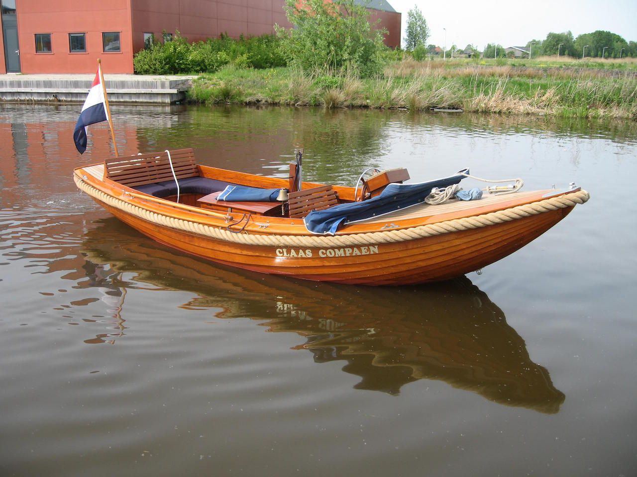 Helderse Houten Sloep