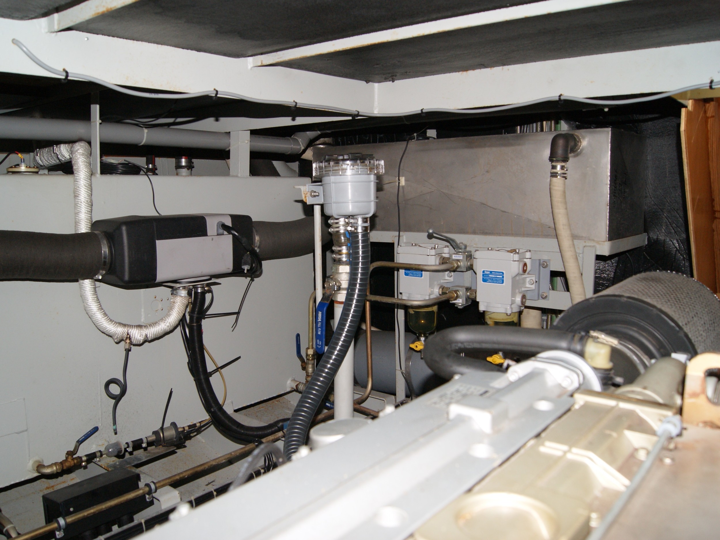 Aquanaut Drifter Trawler 1250 AK