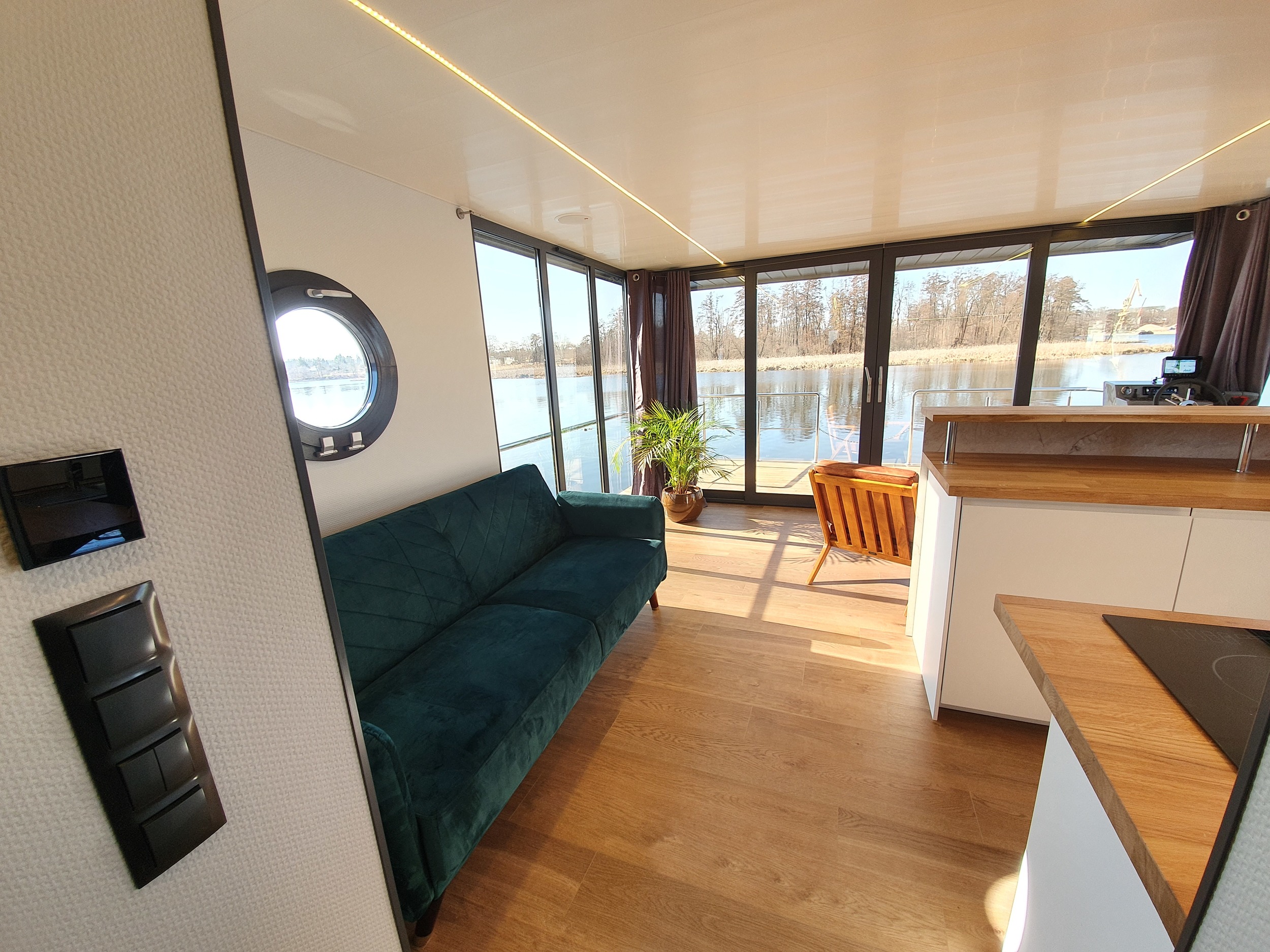 La Mare Houseboat Apartboat XXL - NEW