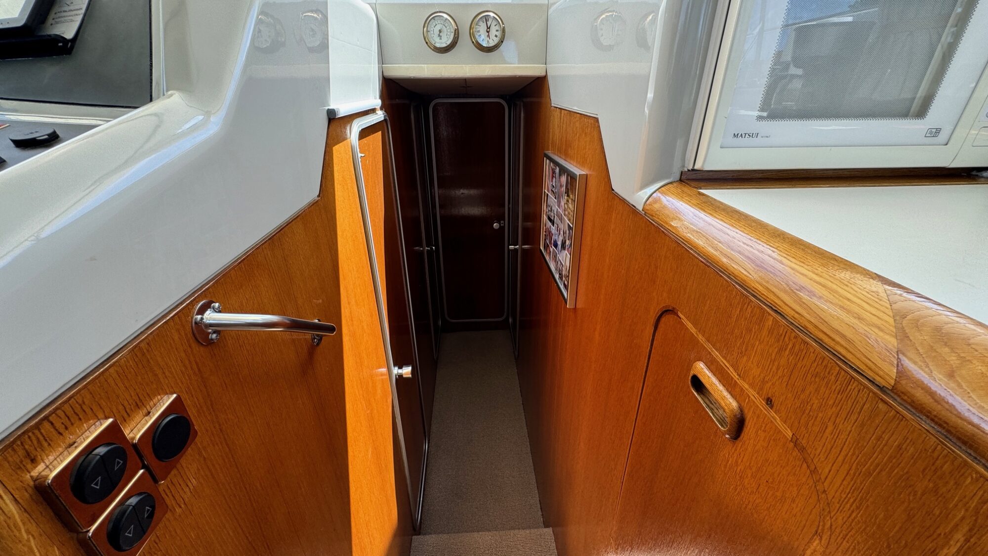 Whitewater Wolfe 46 Flybridge