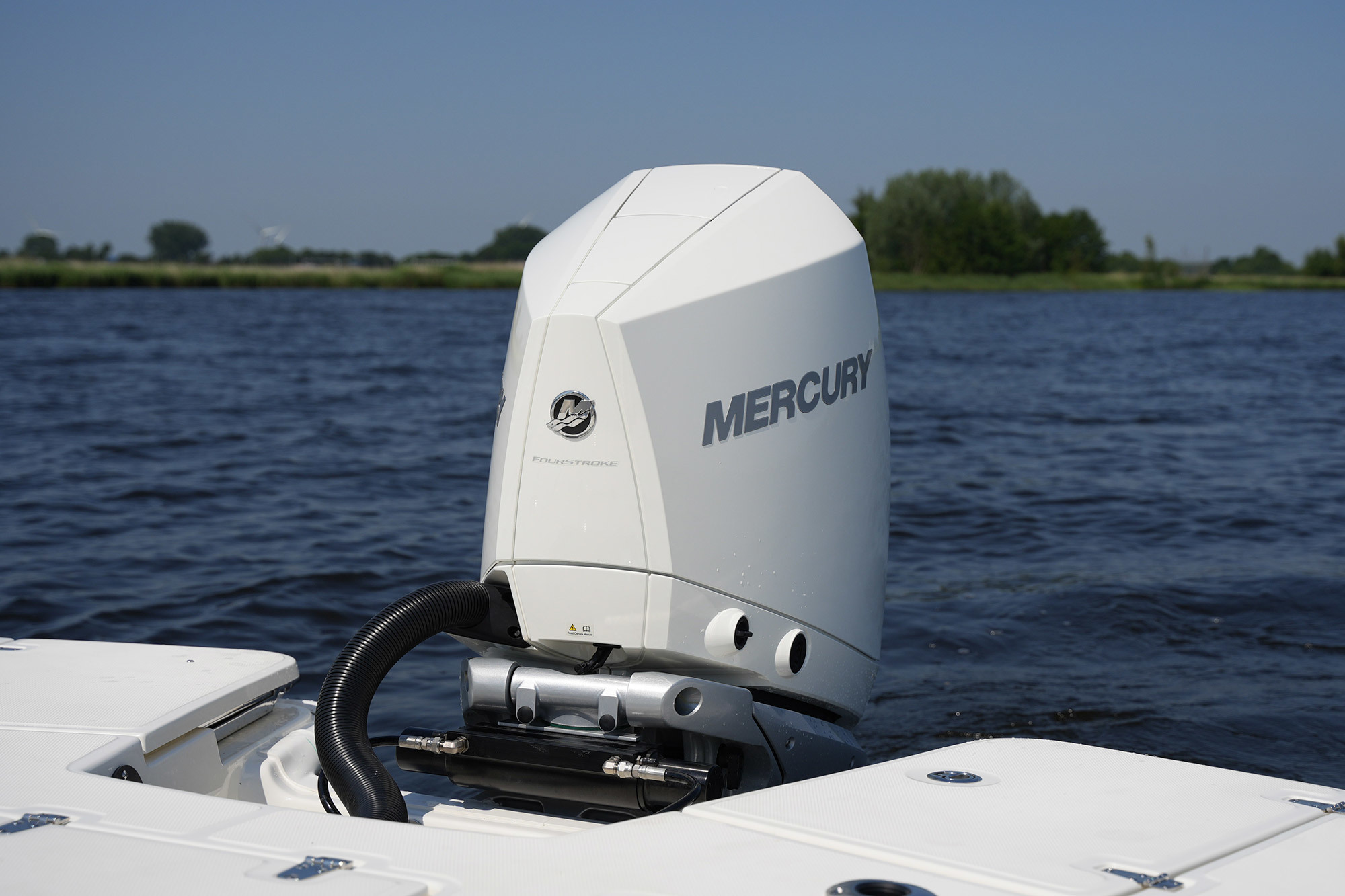 Boston Whaler 250 Dauntless