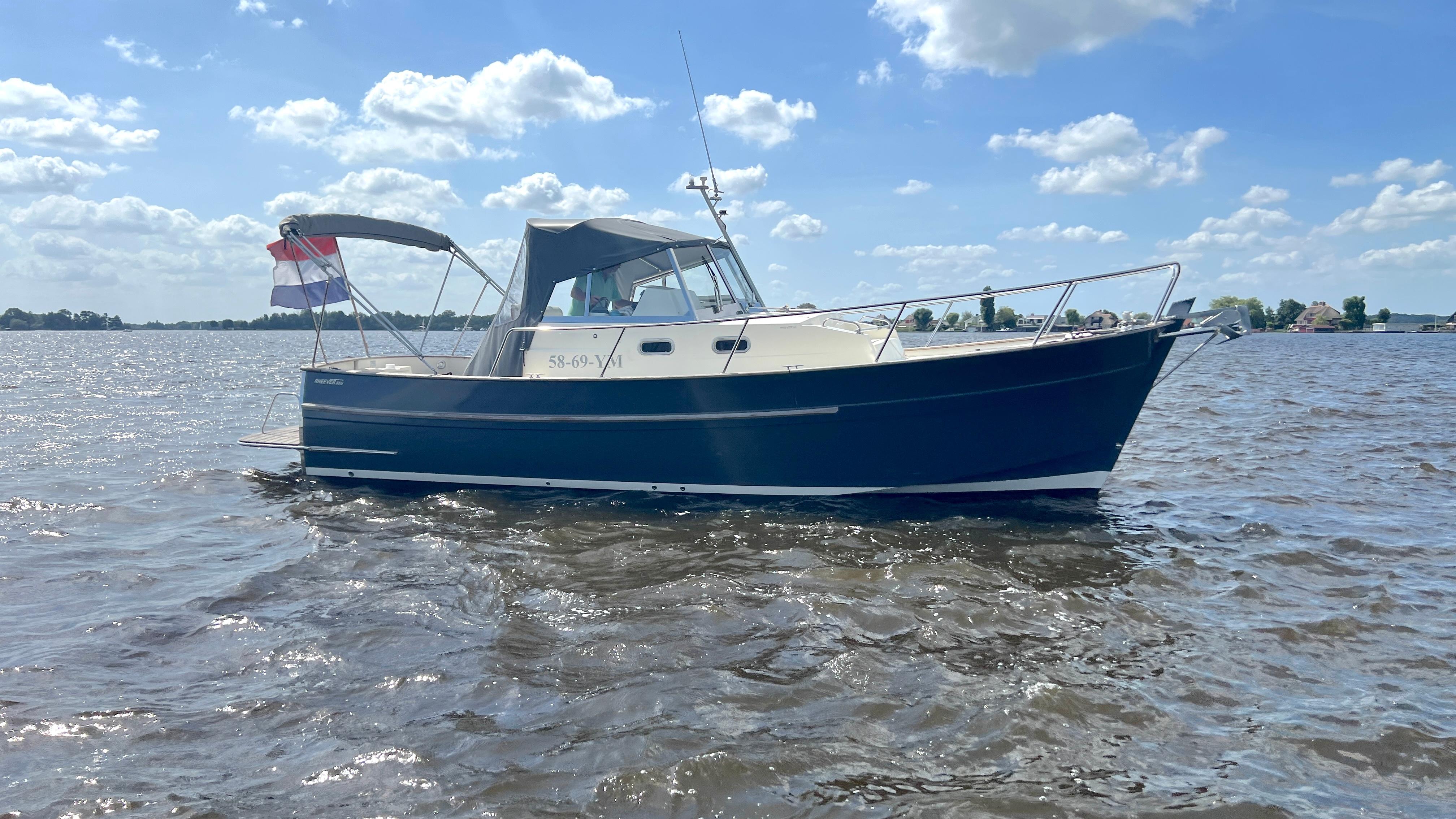 Rhea 850 Open