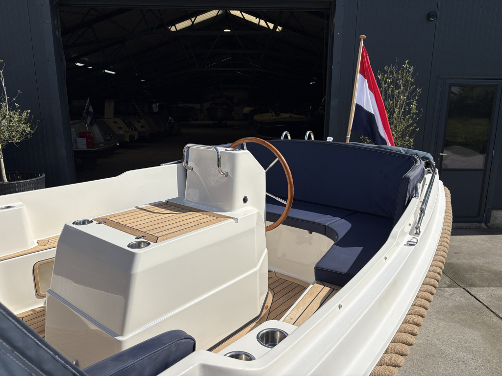 Interboat  19