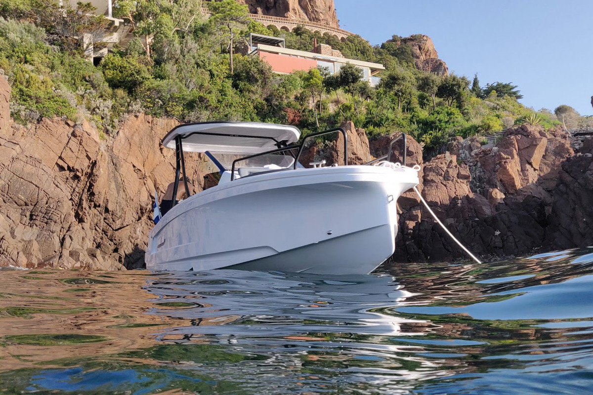 Axopar 25 Cross Bow & Cross Top