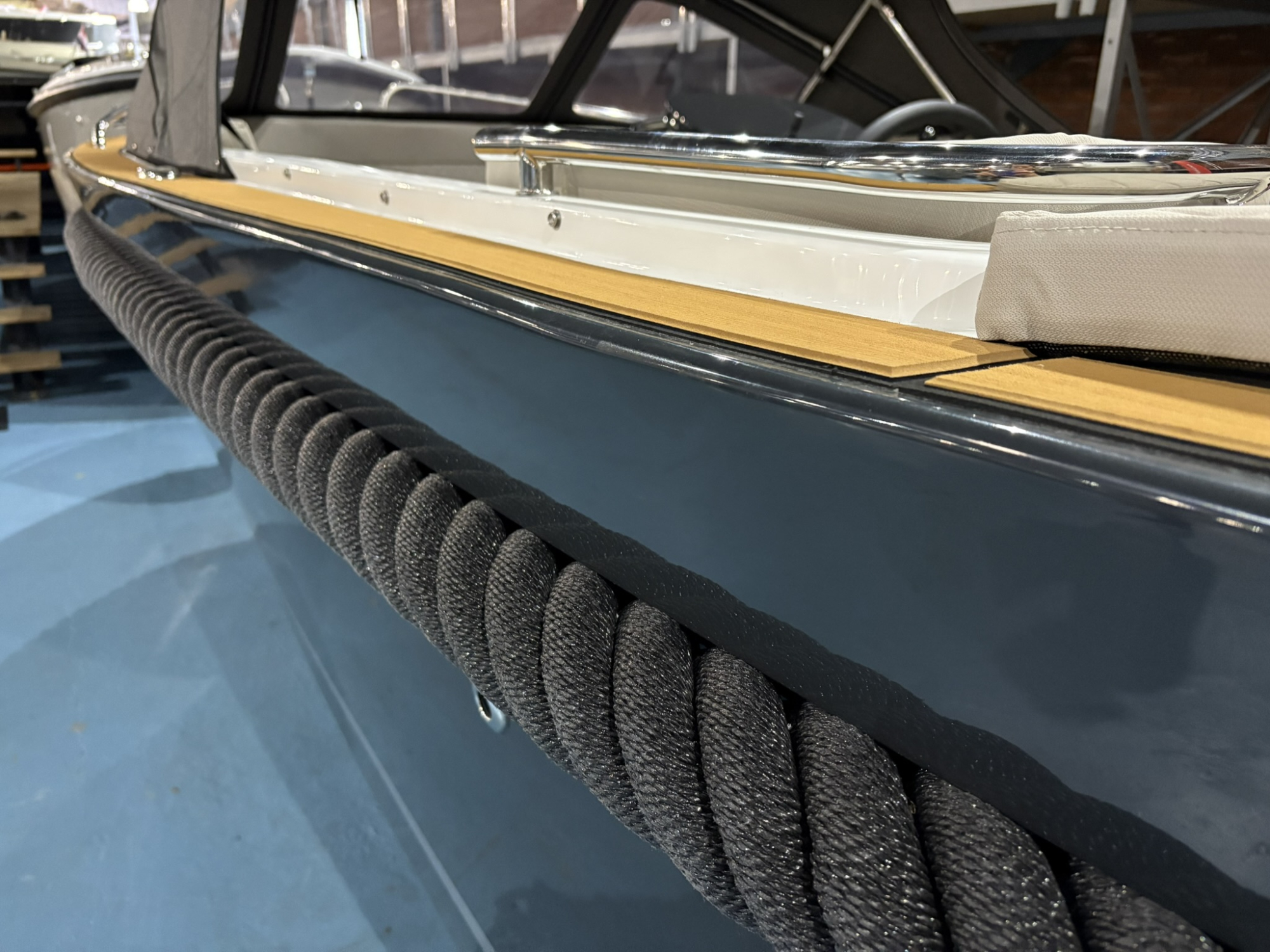 Maxima Boats 620 retro MC in donkergrijs op voorraad!