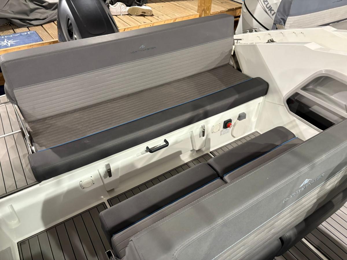 NorthMaster 645 open