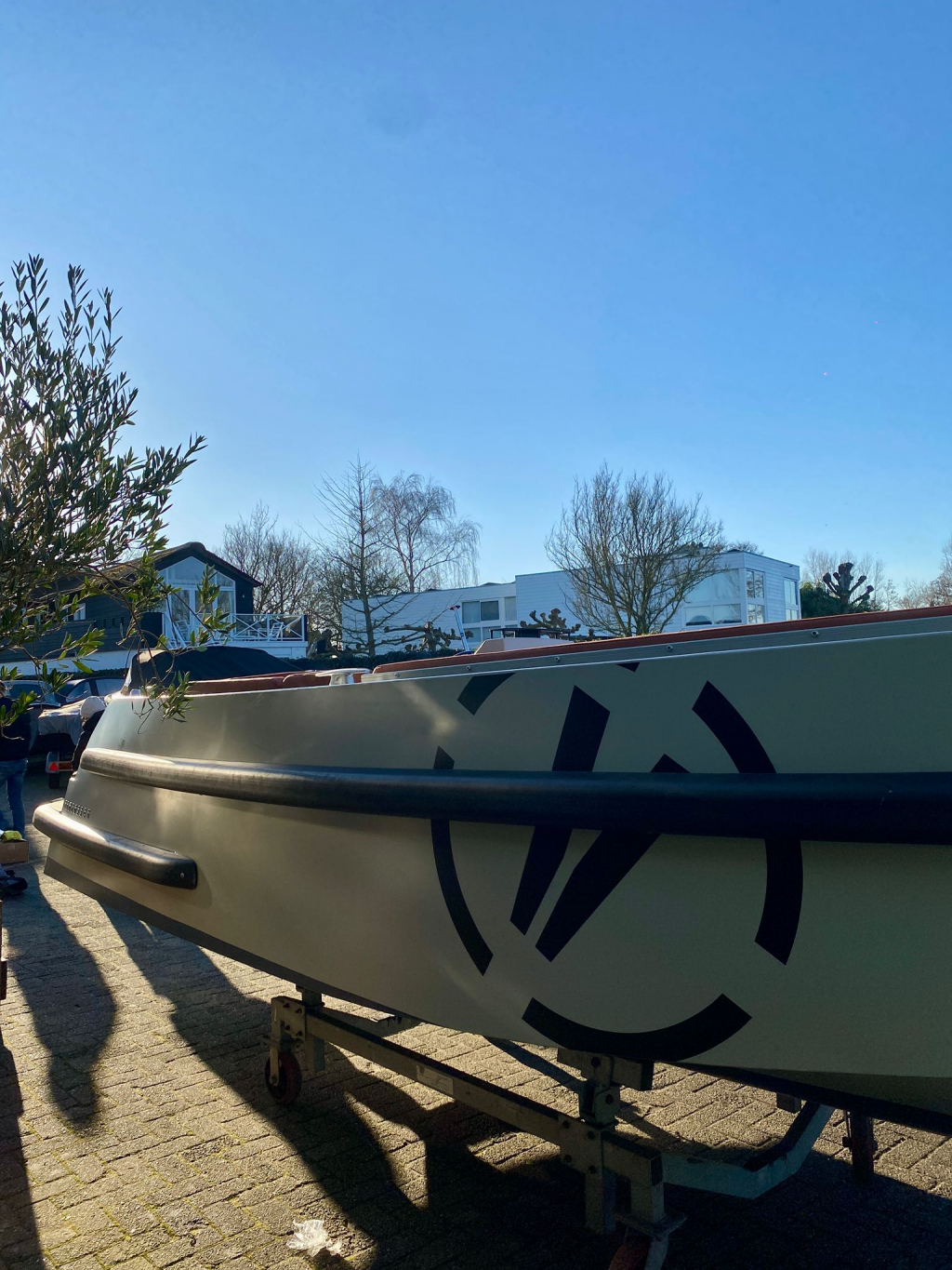 Van Vossen 650 e tender Electra Gray