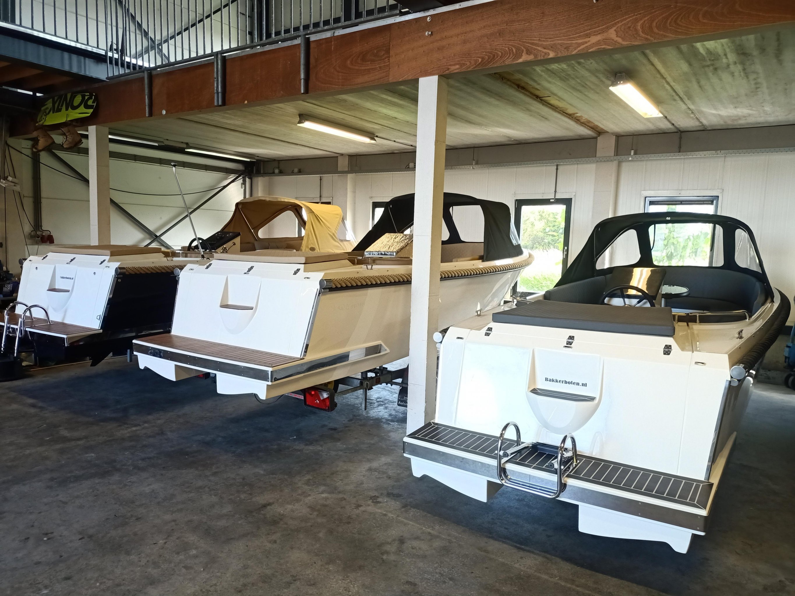 Lago Amore 595 Tender 30pk VAAR KLAAR