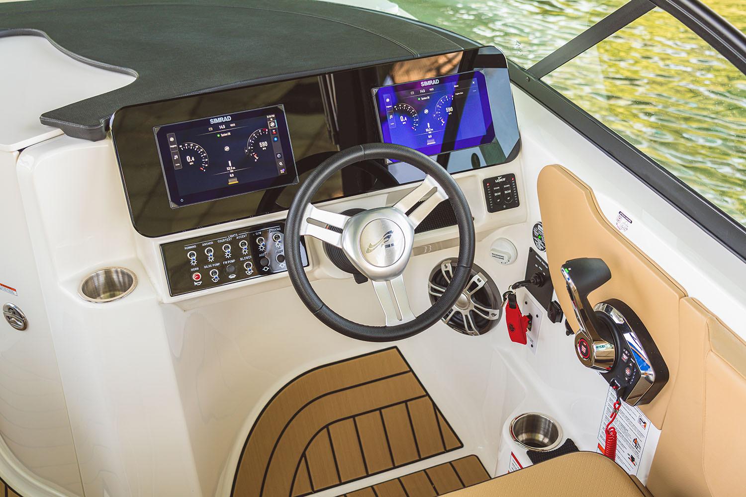 Sea Ray SDX 230