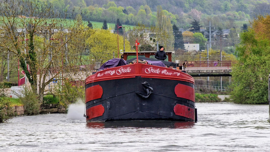Spits Varend Woonschip 30.53 met UBC