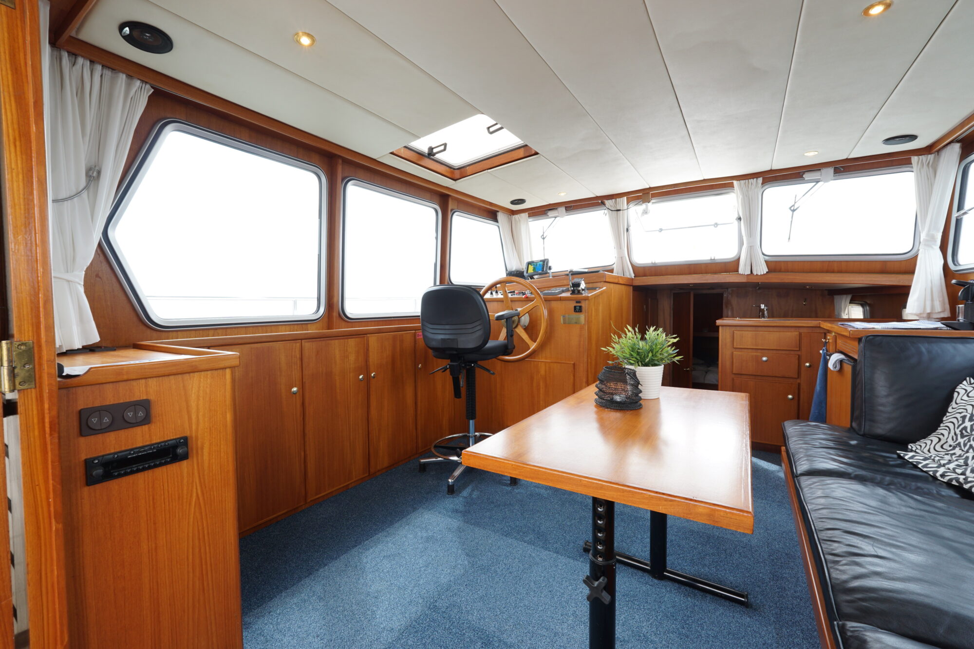 SK Kotter 12.50 Sedan