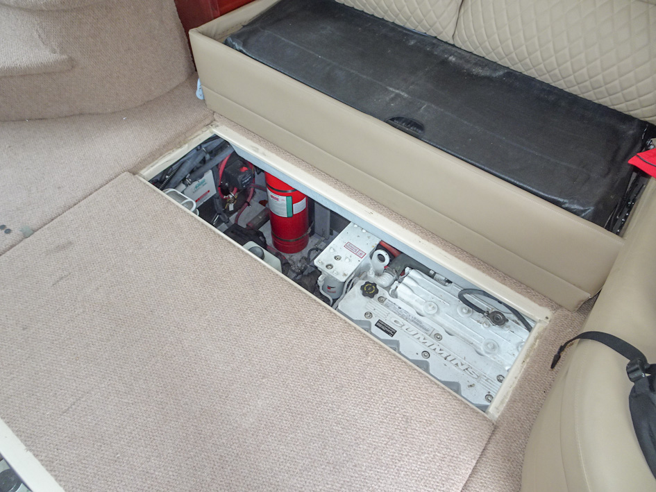 Meridian 391 Sedan