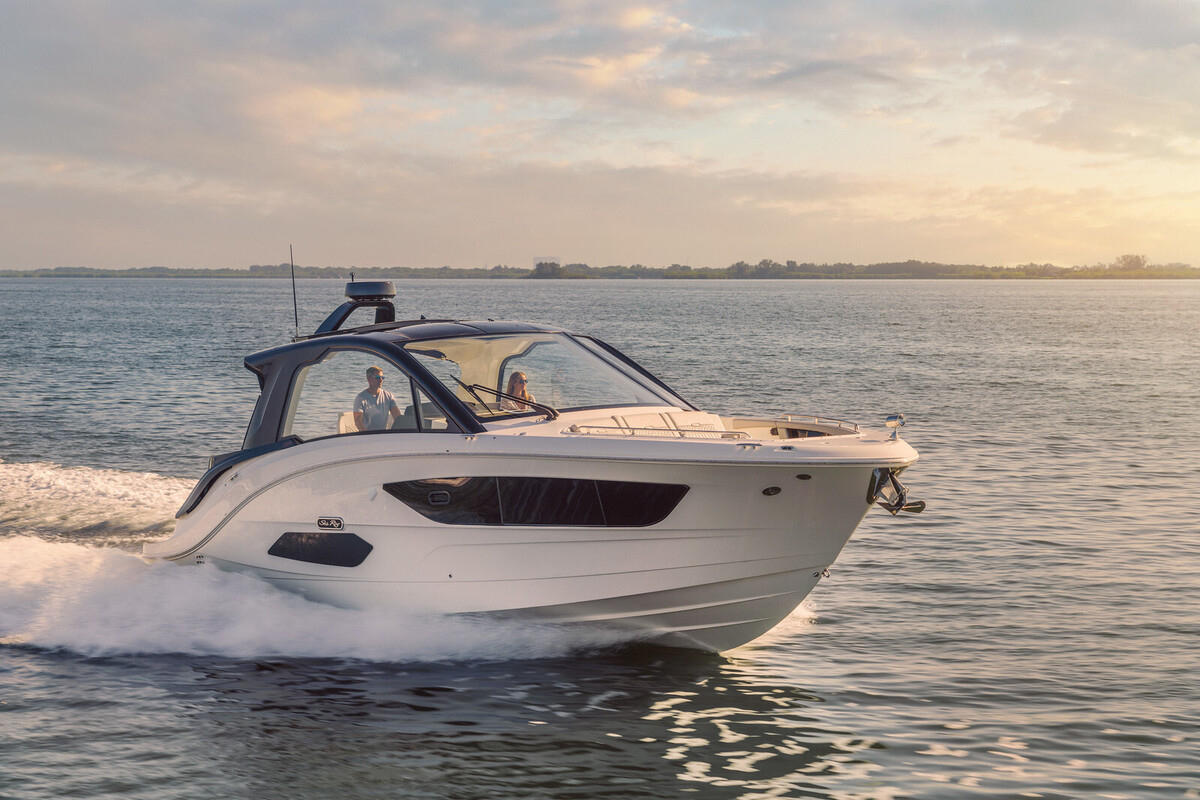 Sea Ray Sundancer 370 hoofdfoto: 1