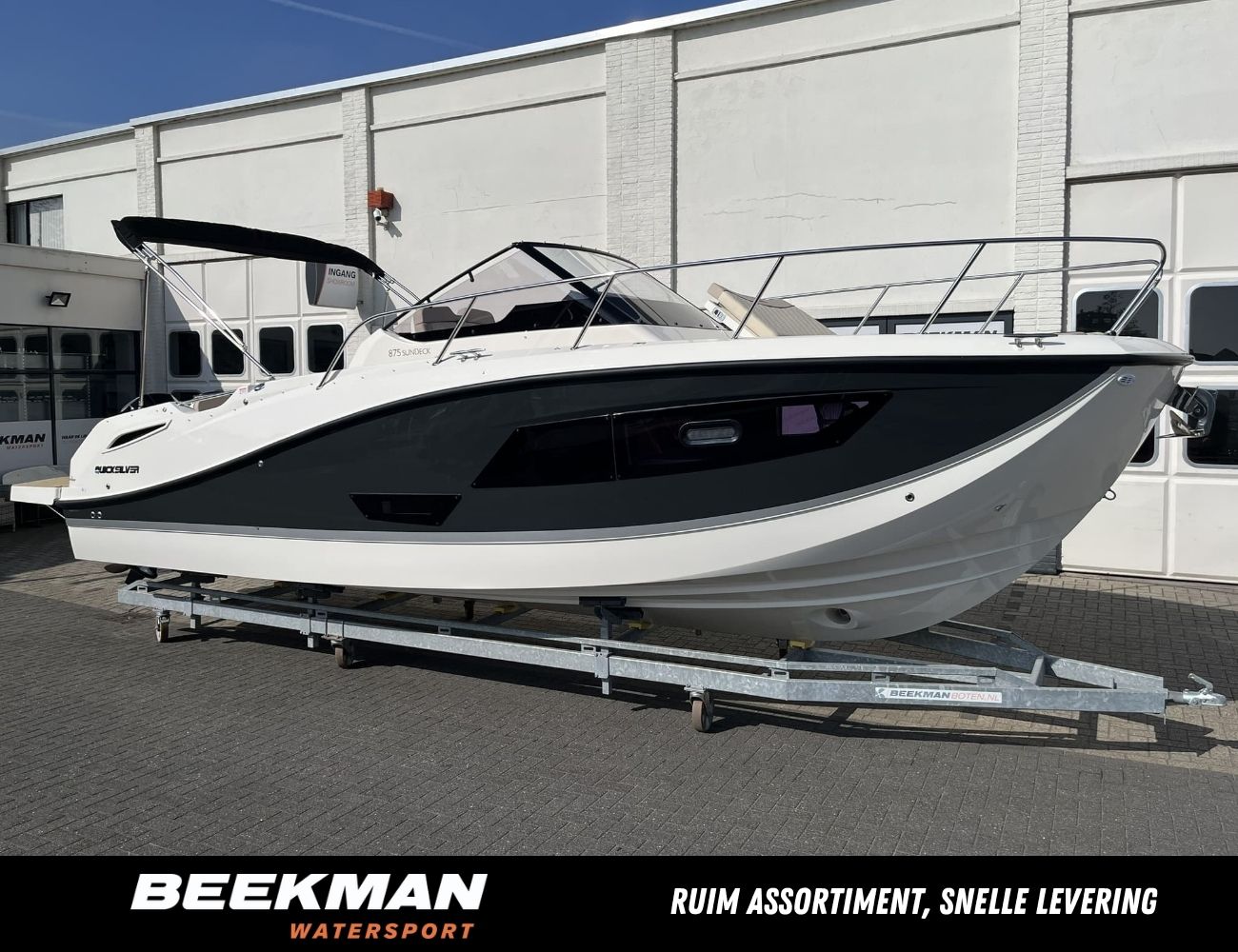 Quicksilver 875 Sundeck