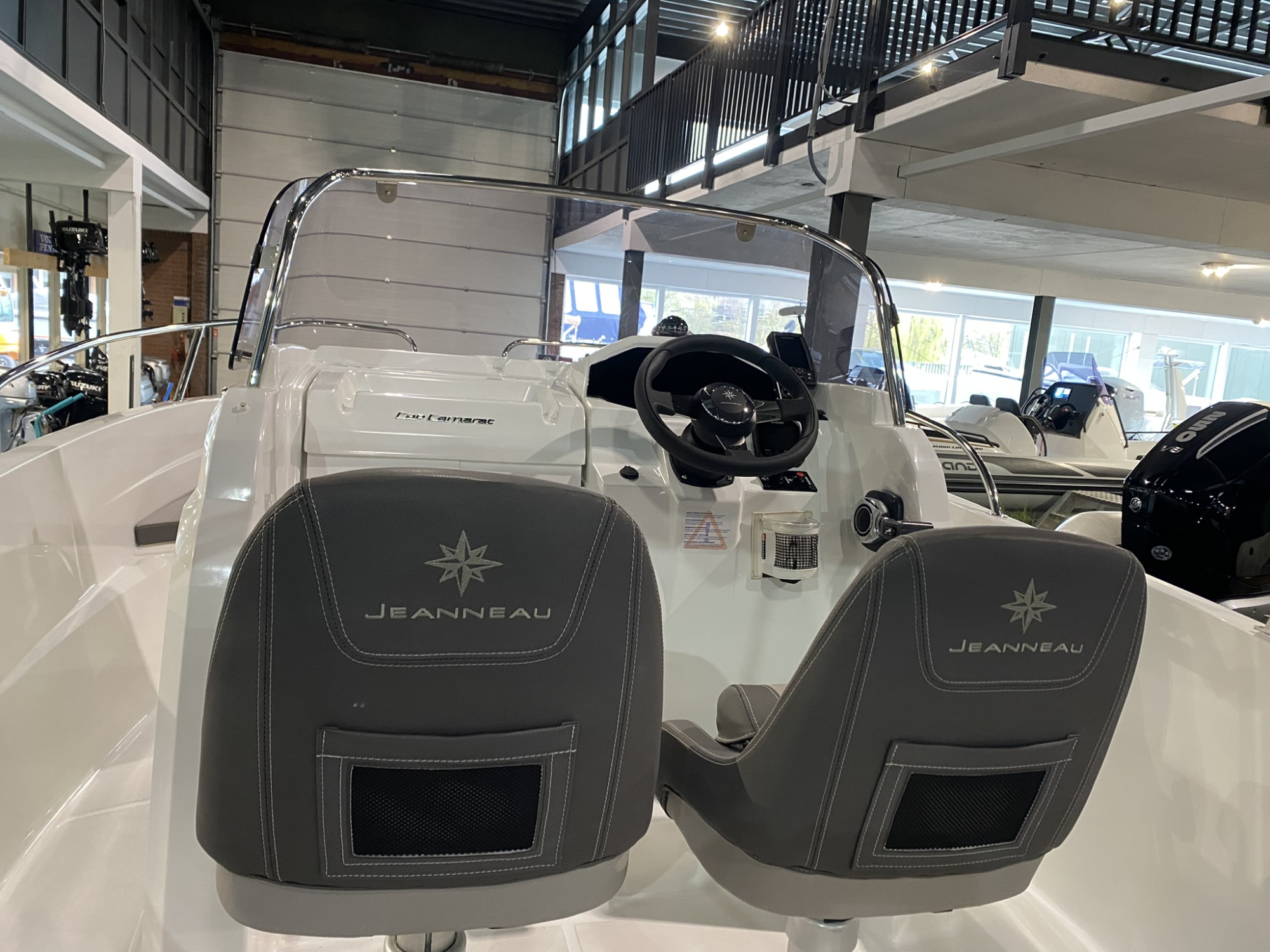 Jeanneau Cap camarat 5.5 cc met suzuki 115 pk uit 2024- Op voorraad!