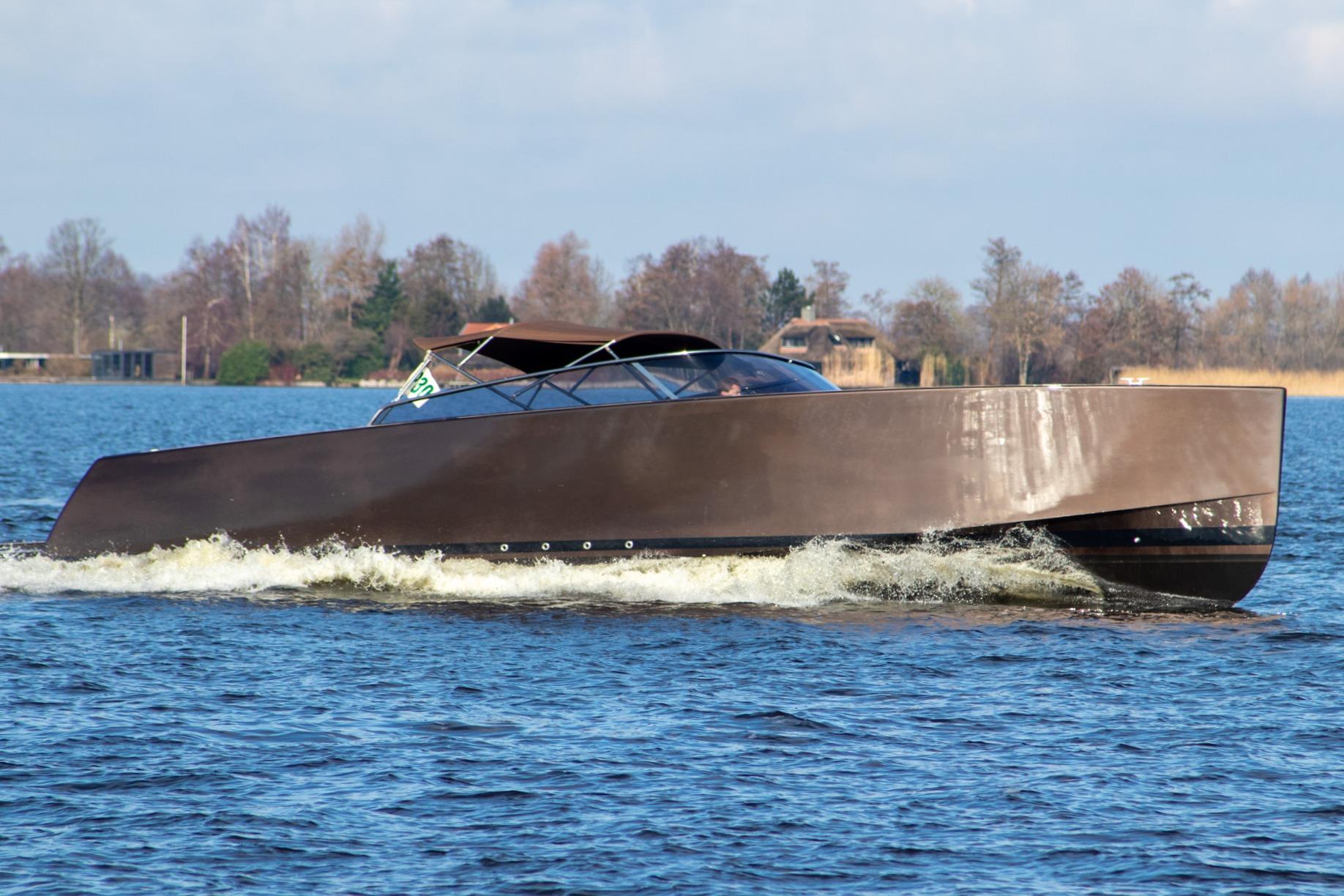 VanDutch 40