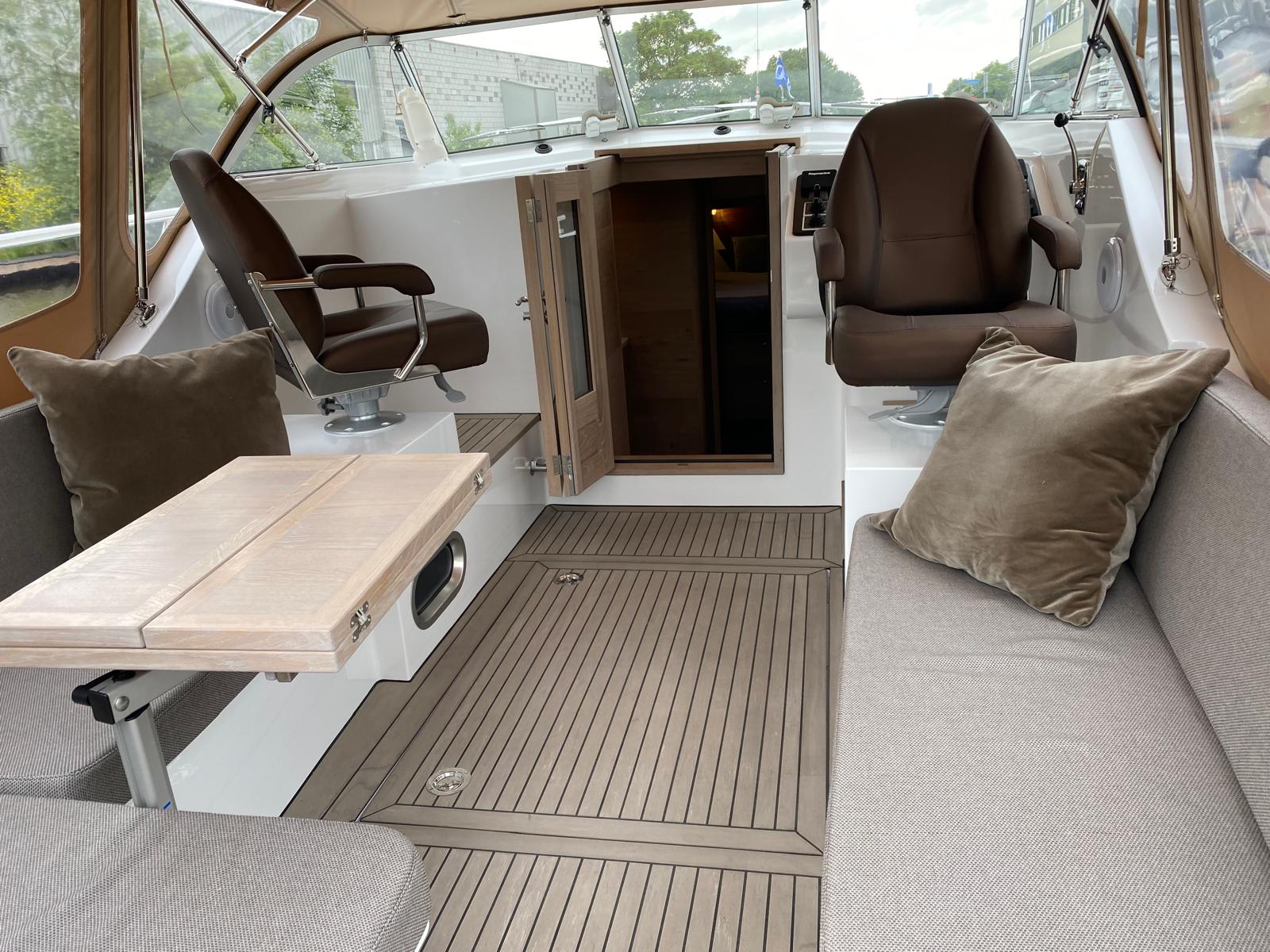 Vedette 10.30 Cabin Comfort Line