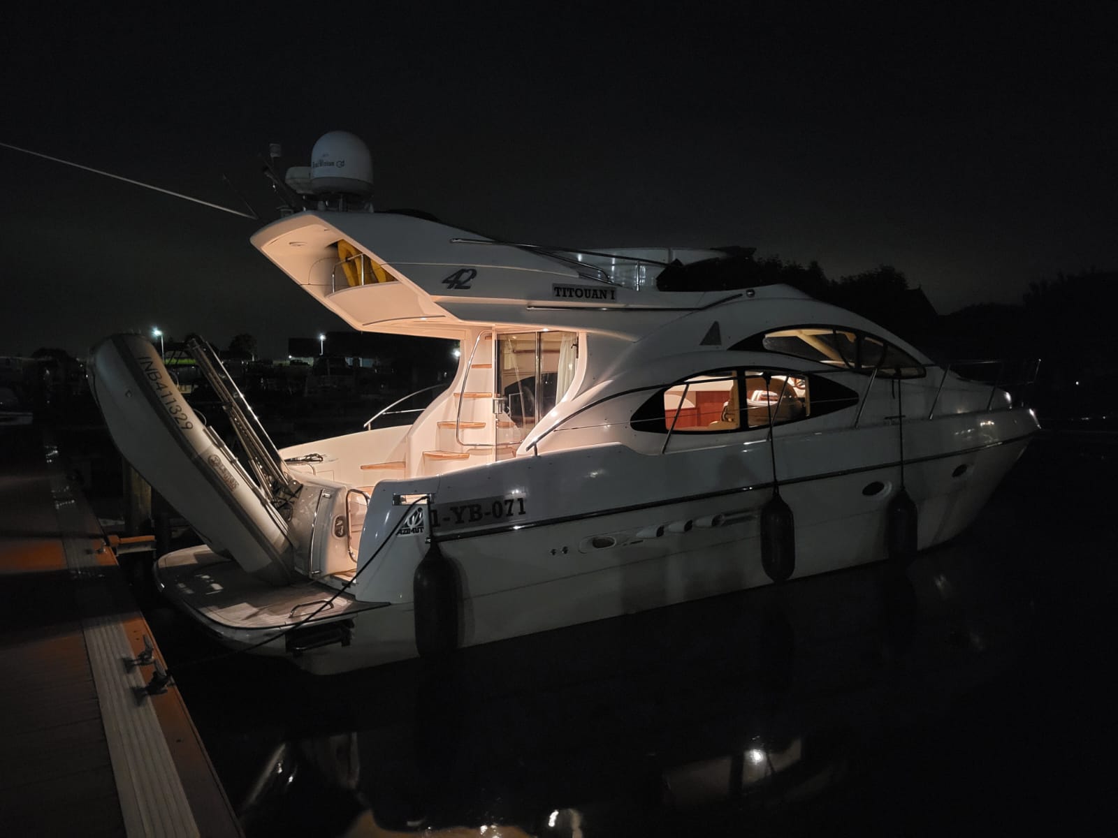Azimut 42