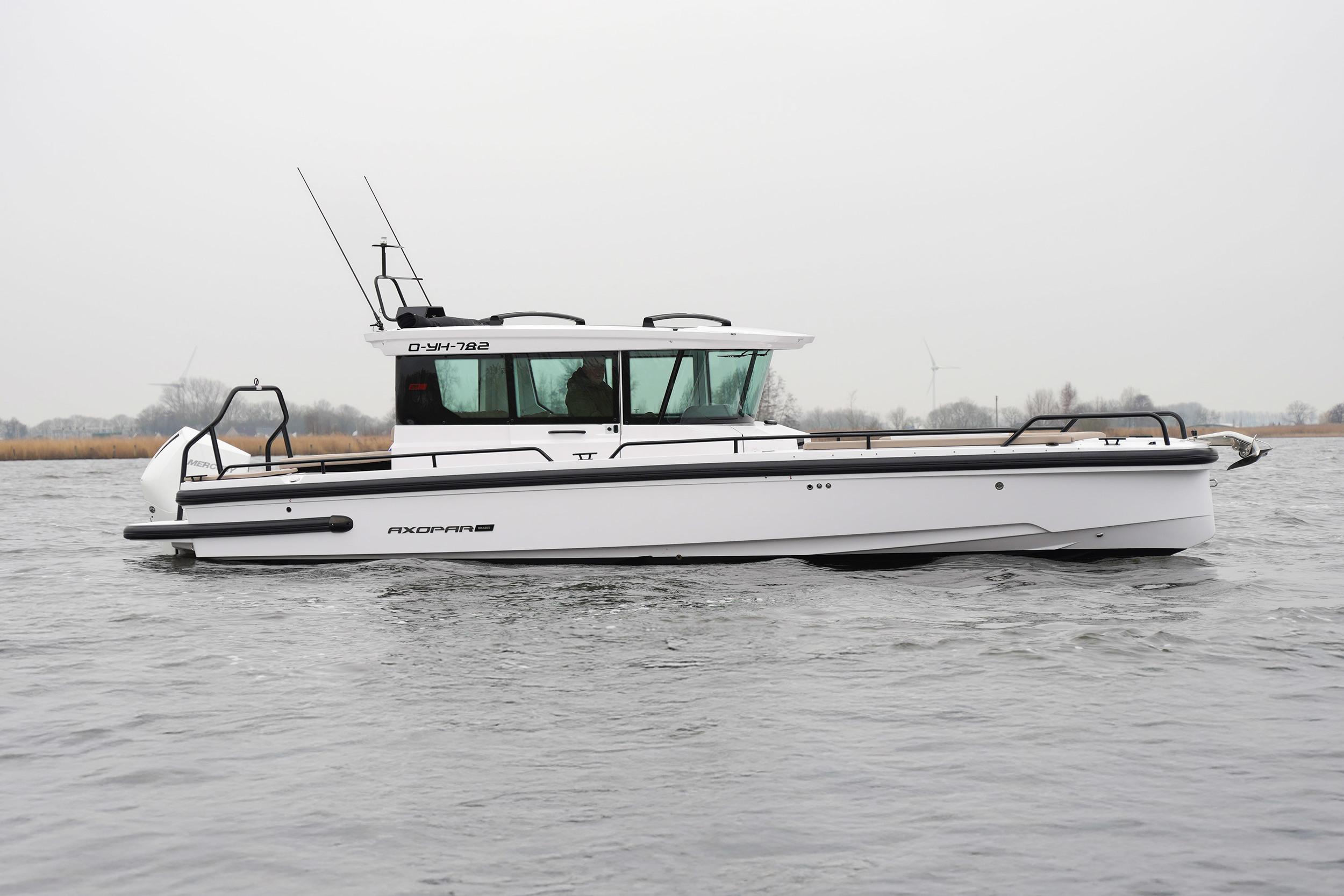 Axopar 28 CABIN