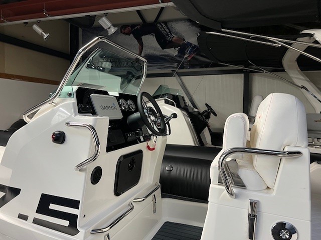 Zodiac Medline 7.5 GT Limited nr.26