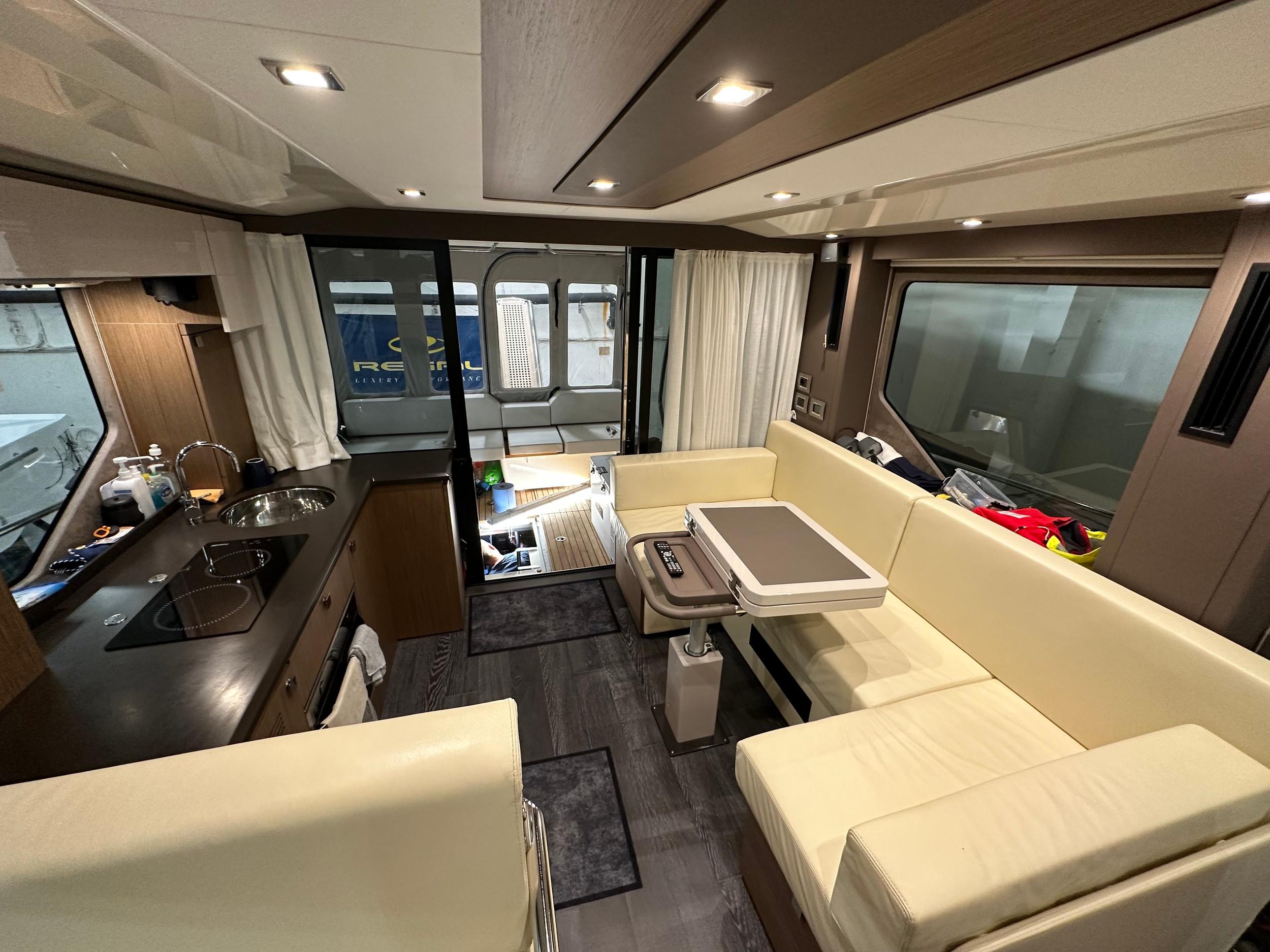 Cranchi T43 Eco Trawler Long Distance