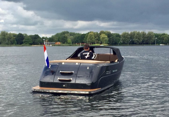 Primeur 710 tender DE GROOTSTE SLOEPENSHOWROOM VAN NEDERLAND