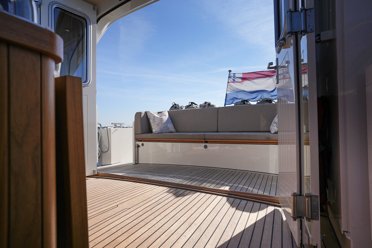 Linssen Grand Sturdy 410 AC Variotop met stabilisator