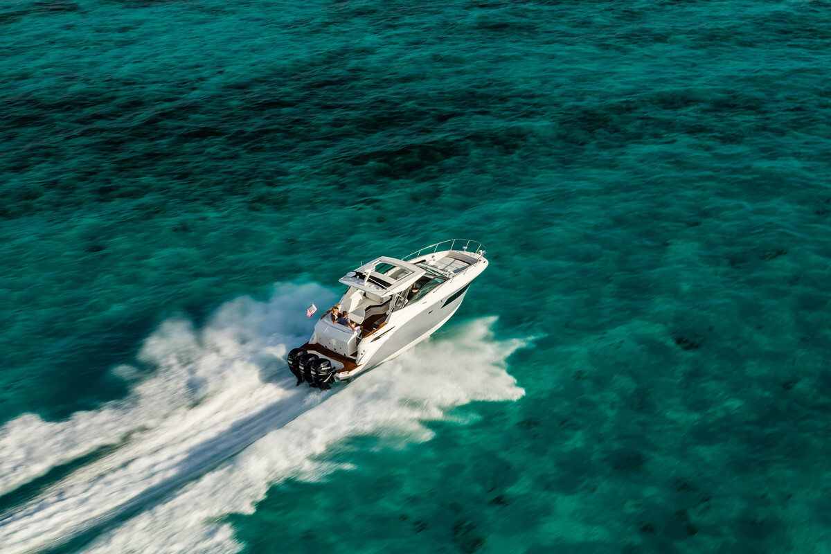 Sea Ray Sundancer 320 OB