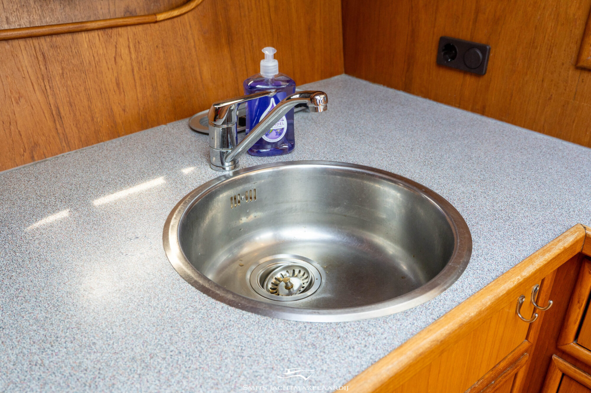 Van den Hoven Allure 155 Cabrio