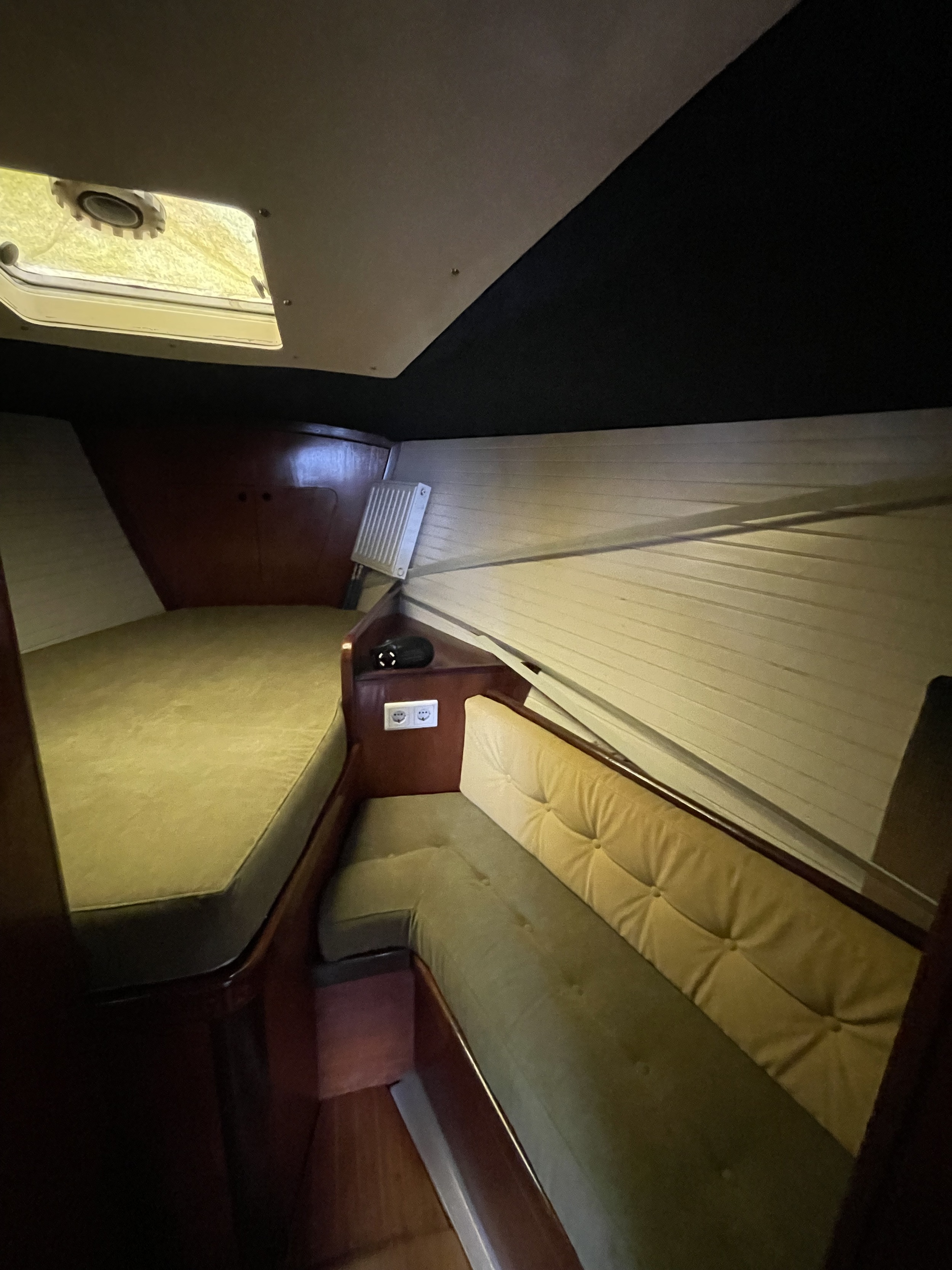 Beneteau First 42