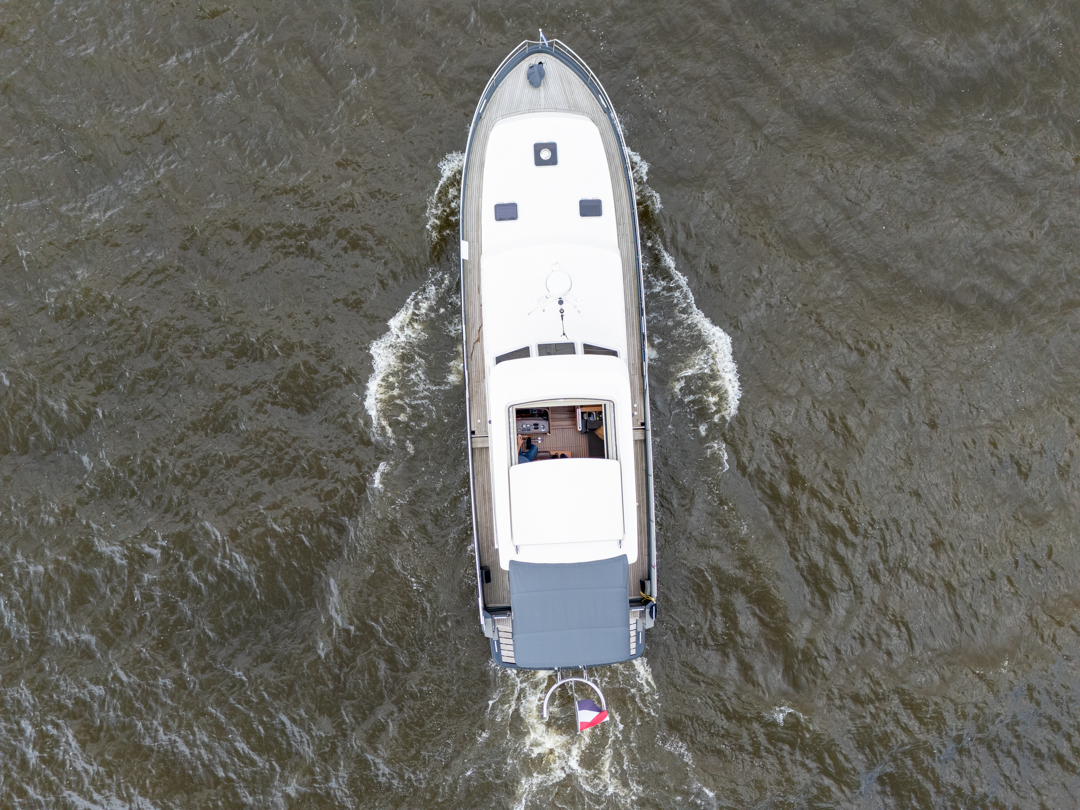 Linssen Grand Sturdy 470 Sedan Wheelhouse