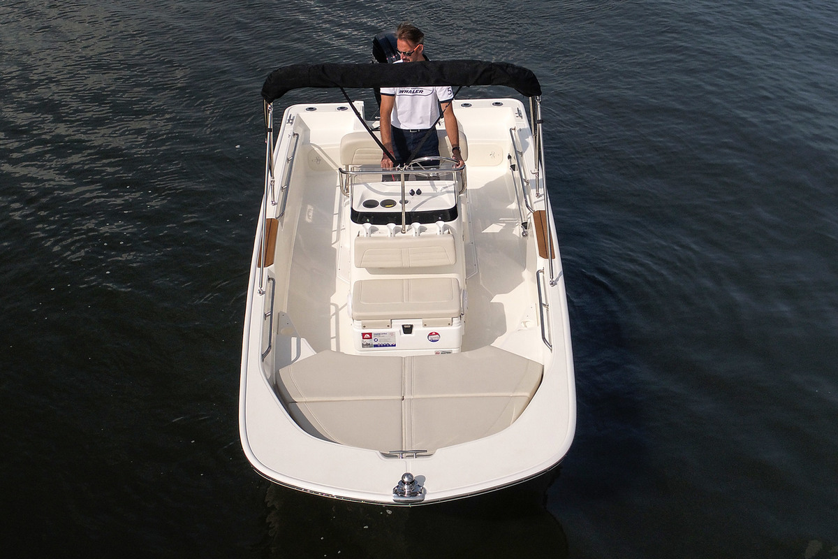 Boston Whaler 170 Montauk
