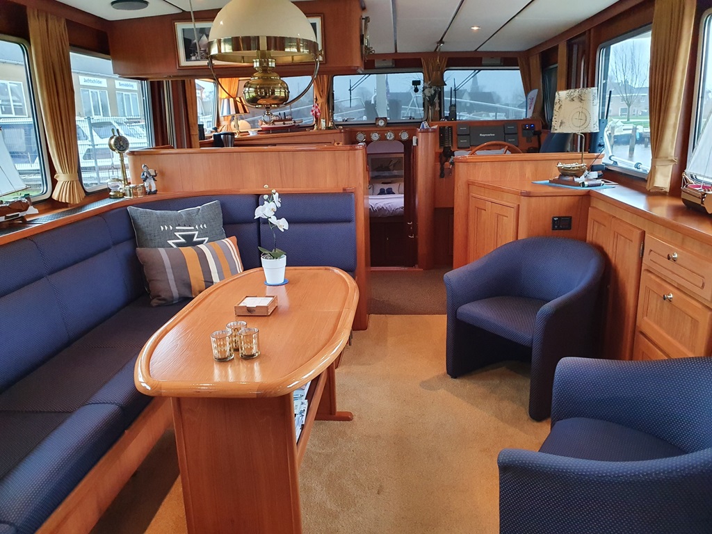 Smelne Salon Vlet 1485