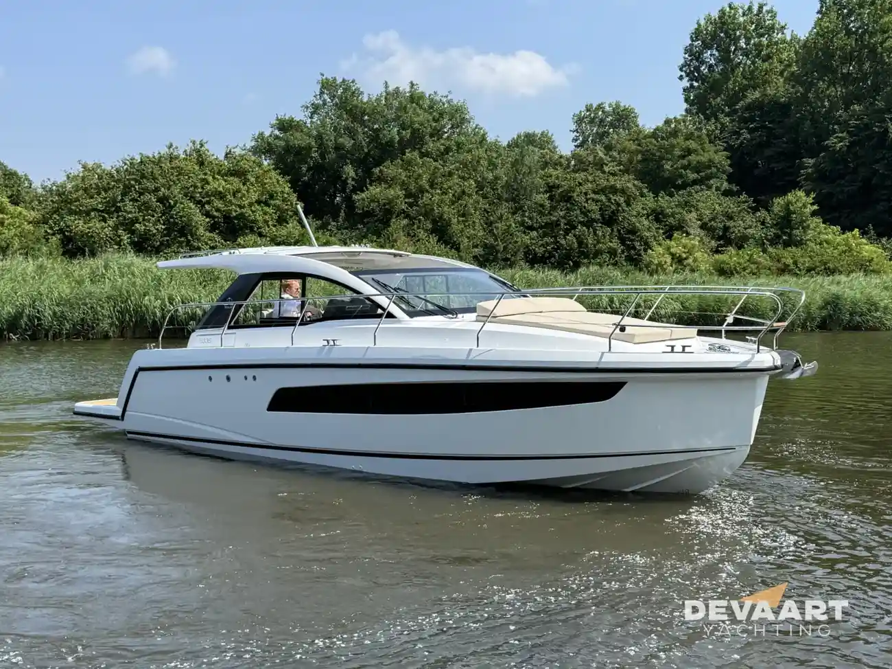 Sealine S335 hoofdfoto: 1