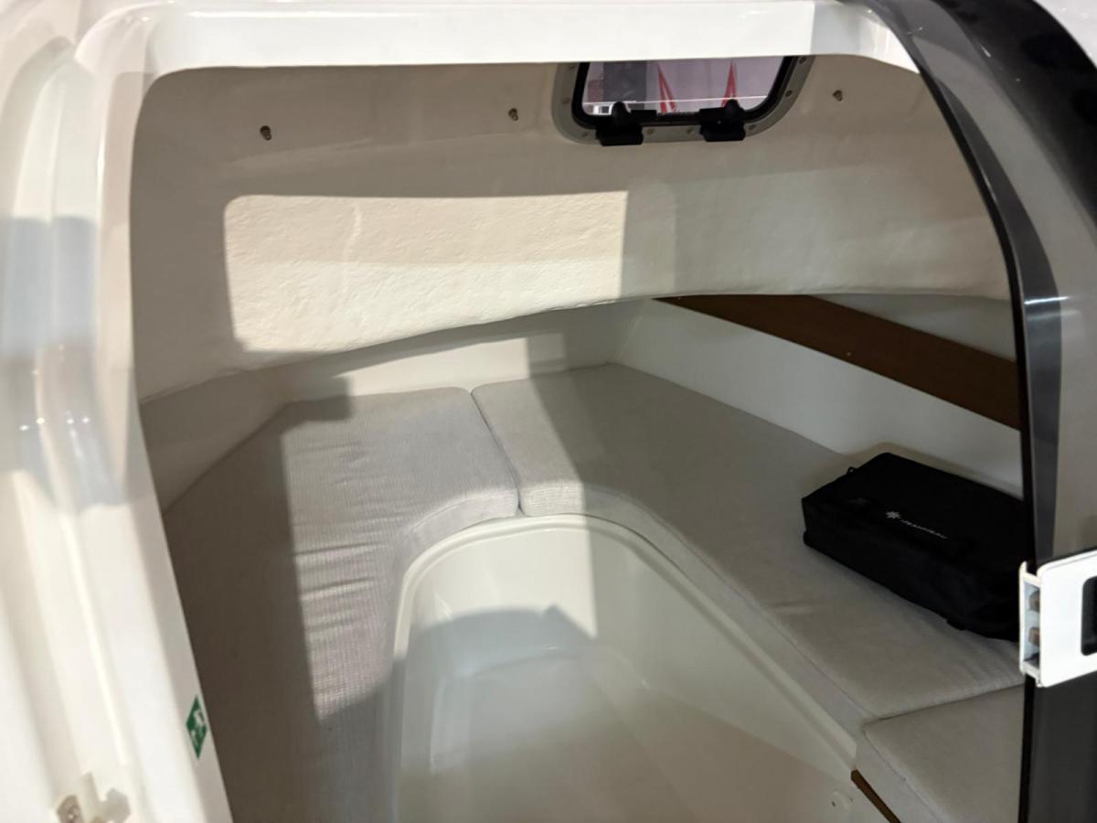 Jeanneau Cap Camarat 5.5 WA