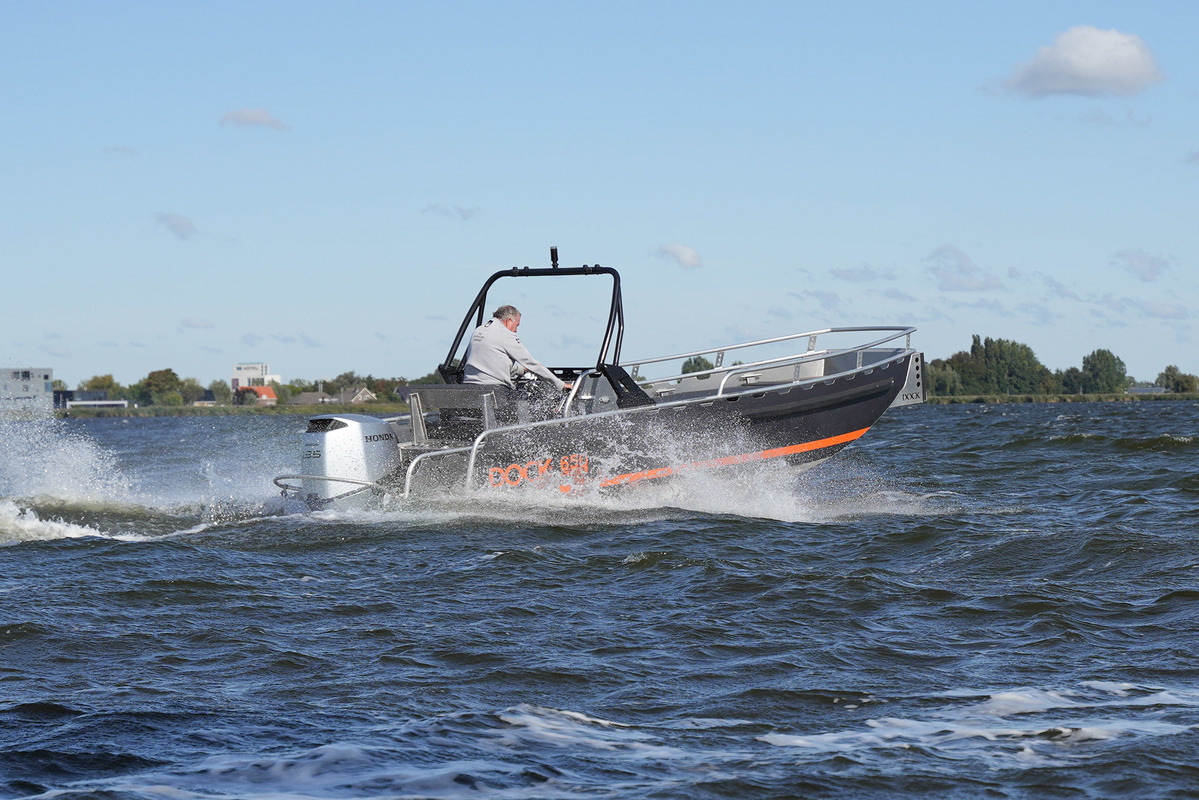 Dock Steel 650