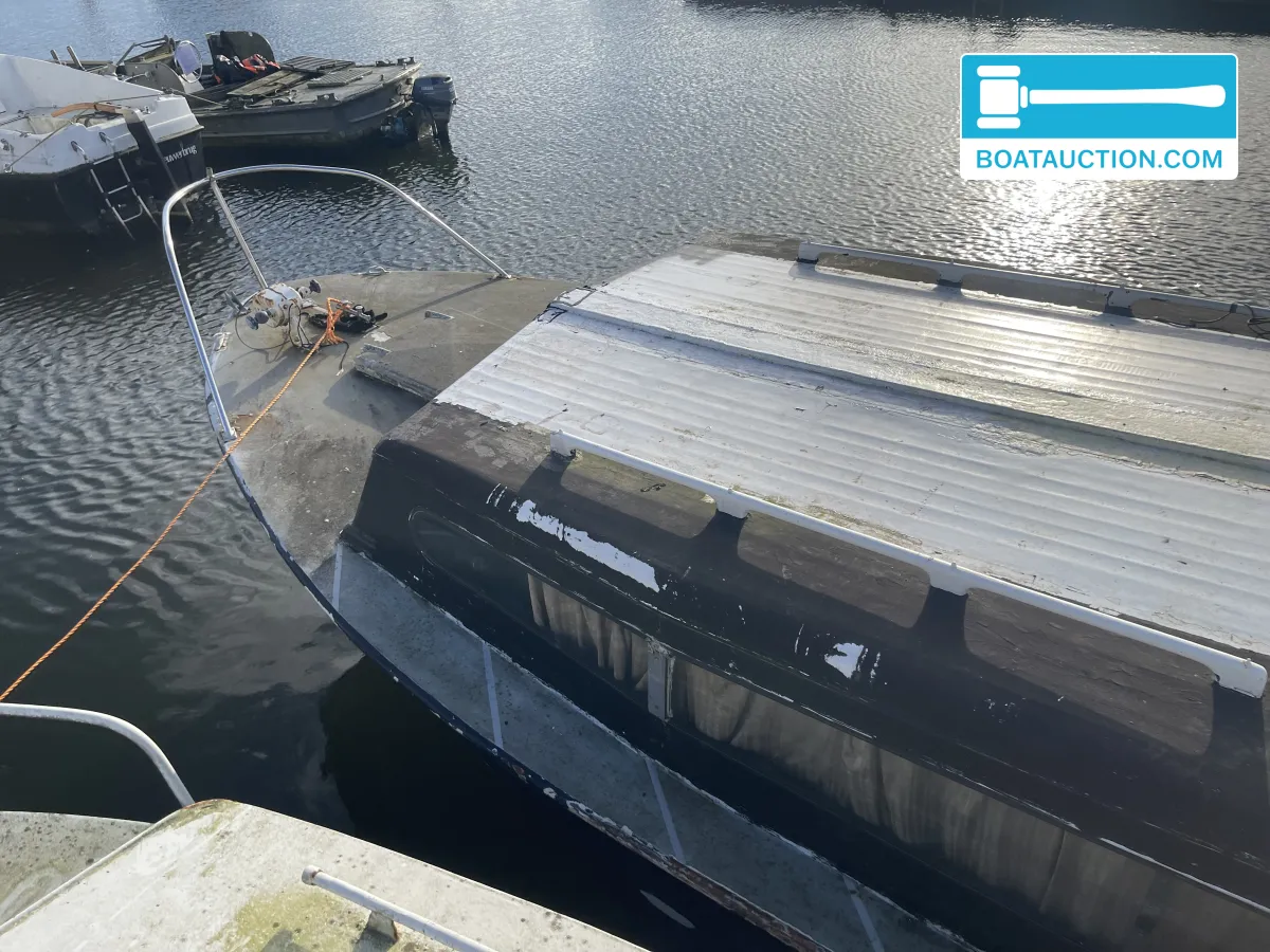 Motorboot 700 hoofdfoto: 1