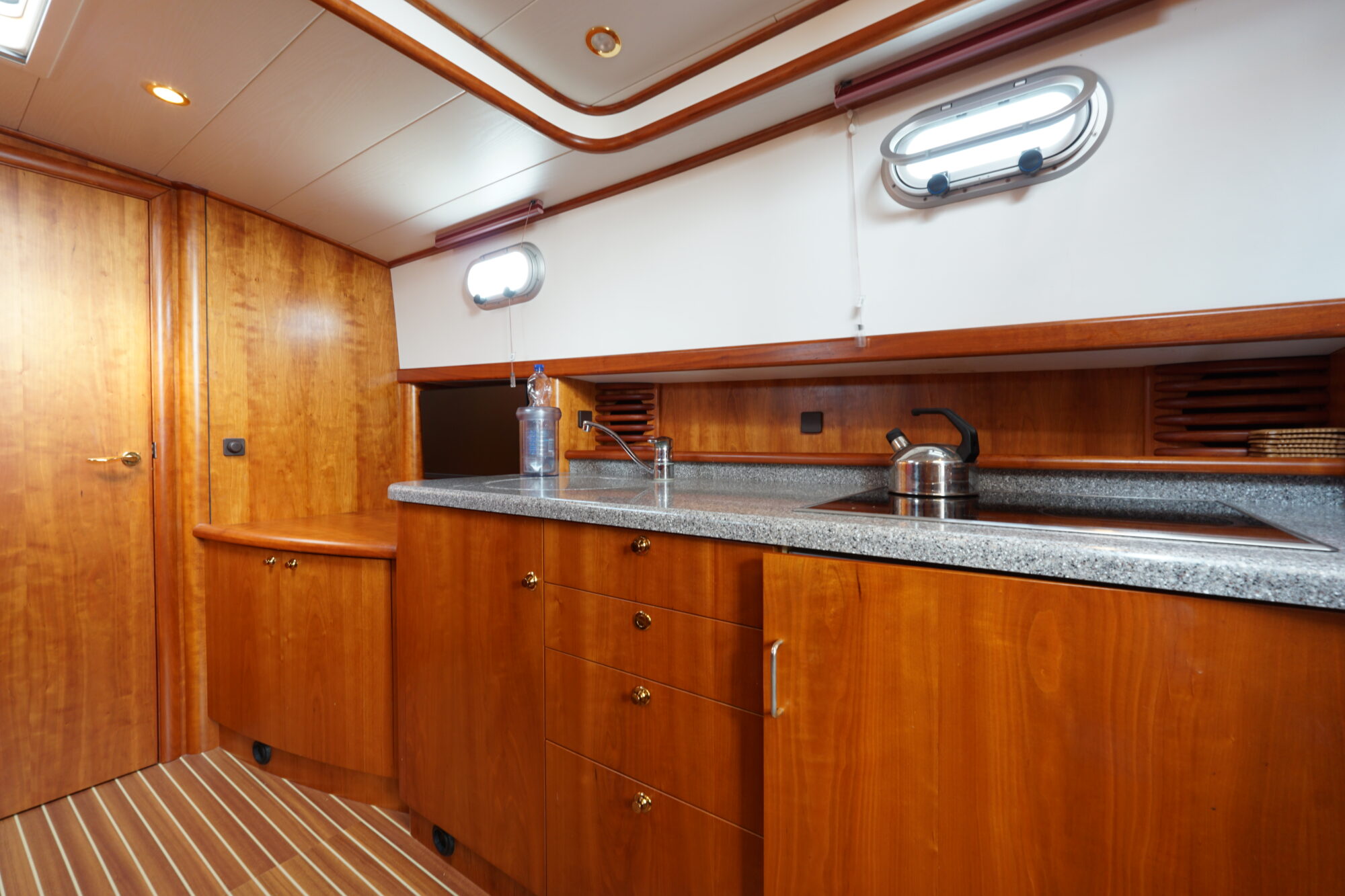 Tryvia 1100 OK Cabrio Spiegeldeur