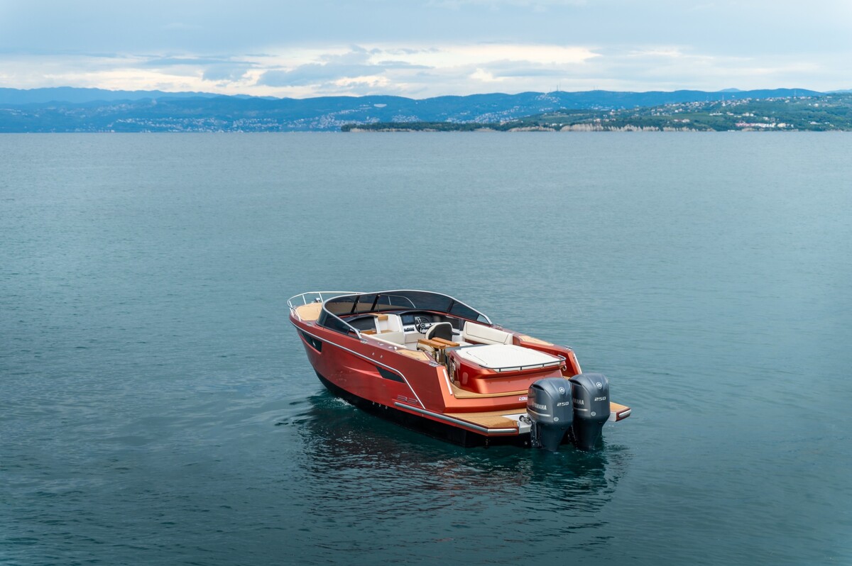 Alfastreet Marine 32 Cabin Sport - Outboard Series