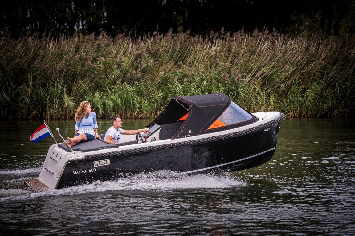 Maxima 600 tender